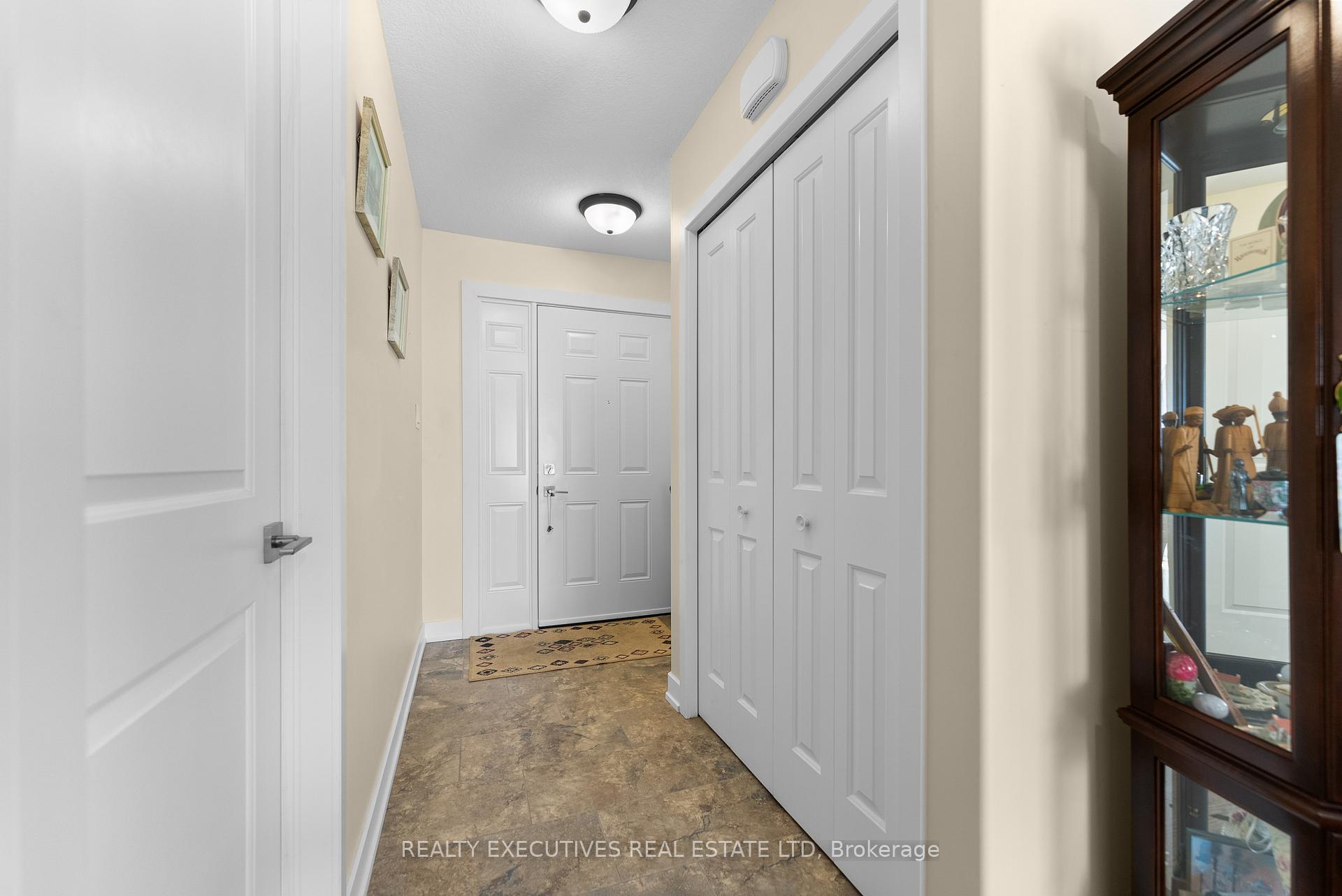 Photo 5 of 210 Harold Street S, Smiths Falls — HOMEH