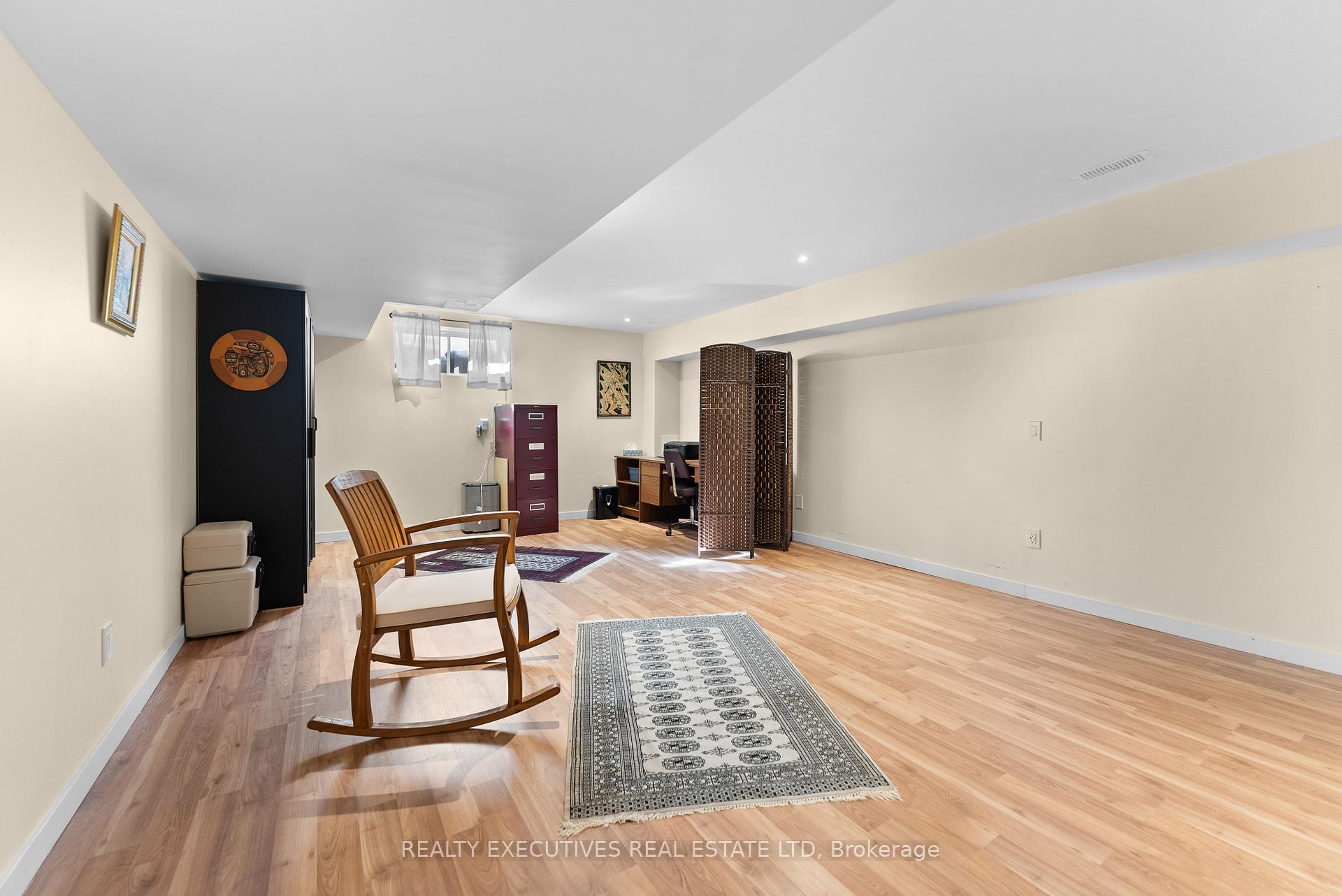 Photo 25 of 210 Harold Street S, Smiths Falls — HOMEH