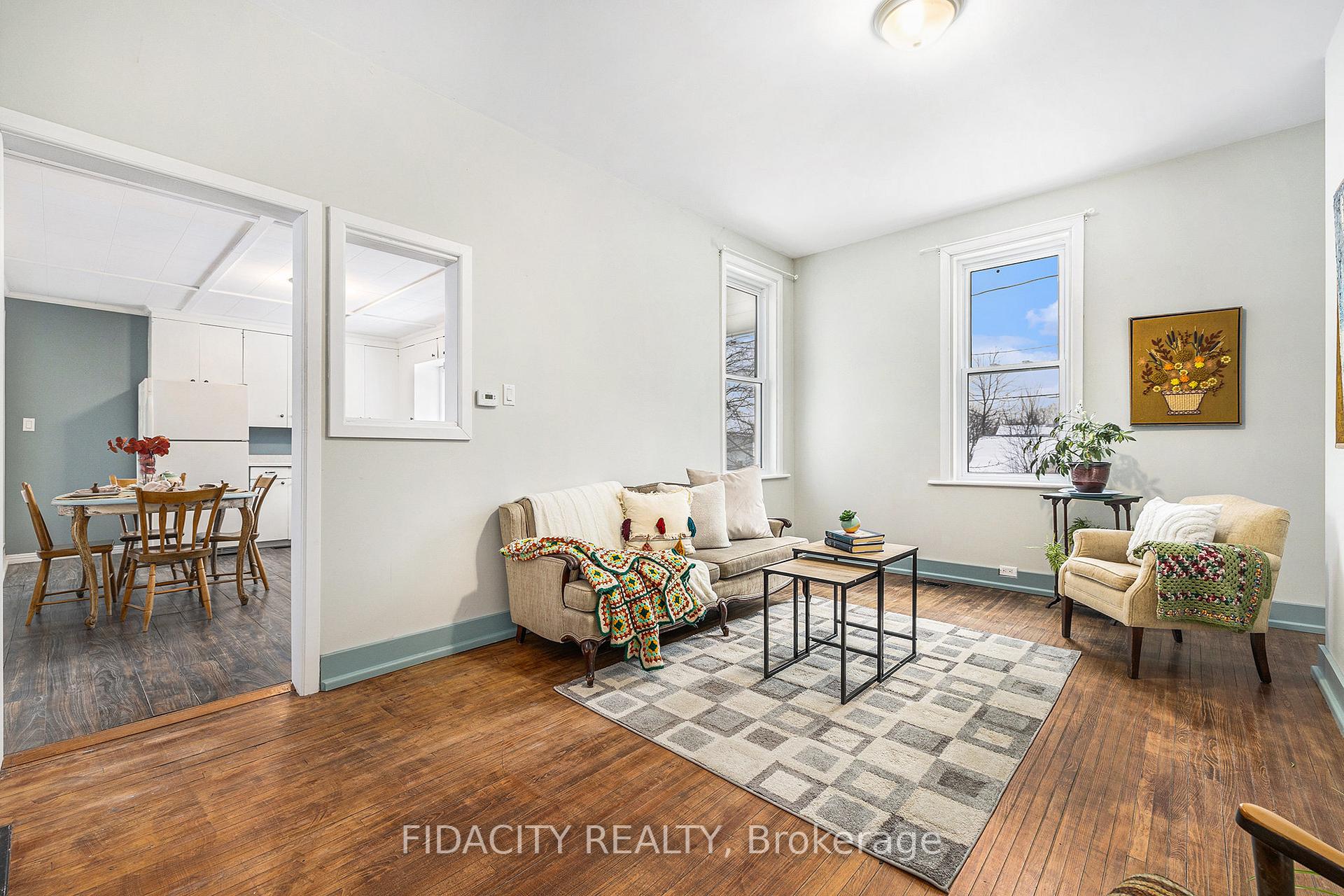 Photo 21 of 115 Chambers Street, Smiths Falls — HOMEH
