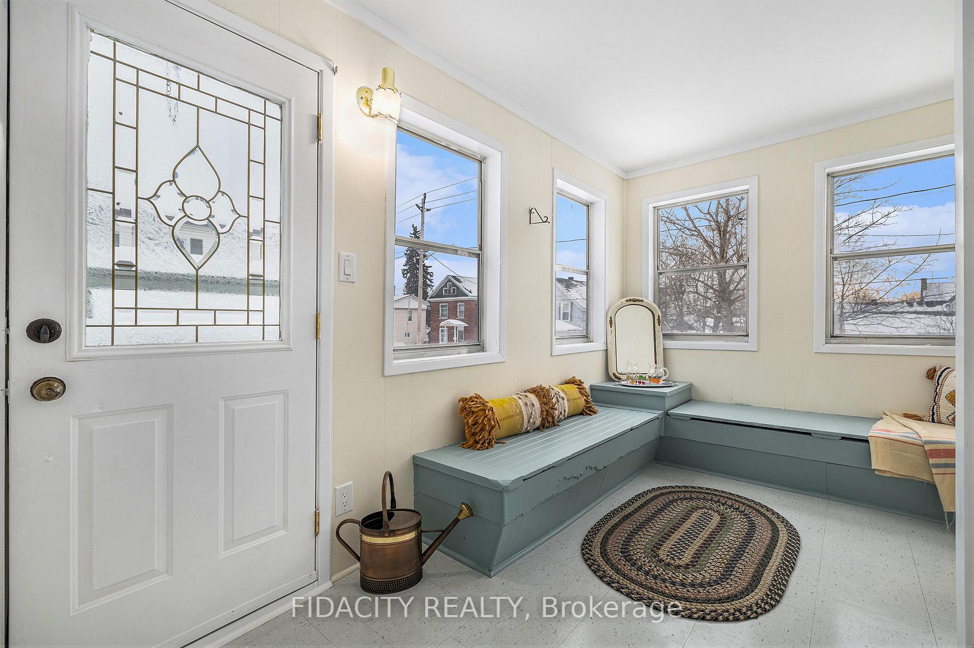 Photo 24 of 115 Chambers Street, Smiths Falls — HOMEH
