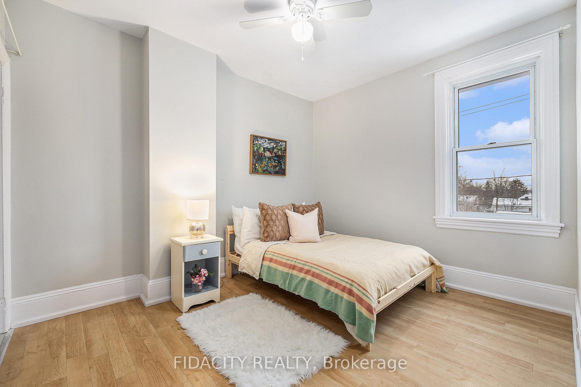 Photo 25 of 115 Chambers Street, Smiths Falls — HOMEH