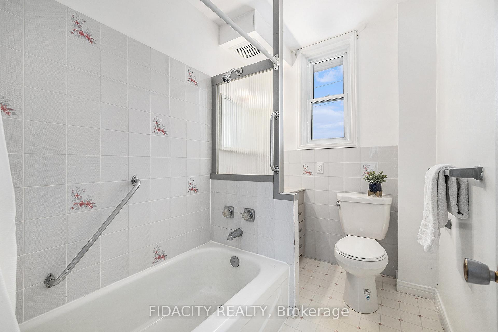 Photo 27 of 115 Chambers Street, Smiths Falls — HOMEH