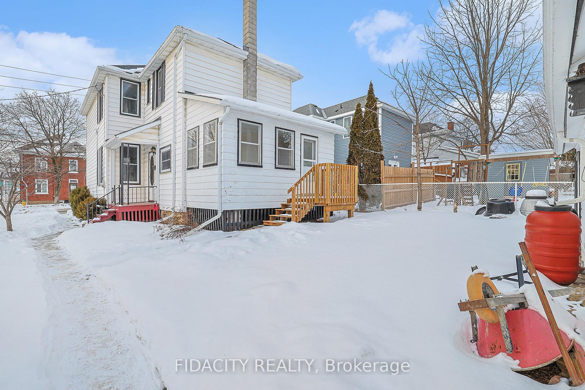 Photo 28 of 115 Chambers Street, Smiths Falls — HOMEH
