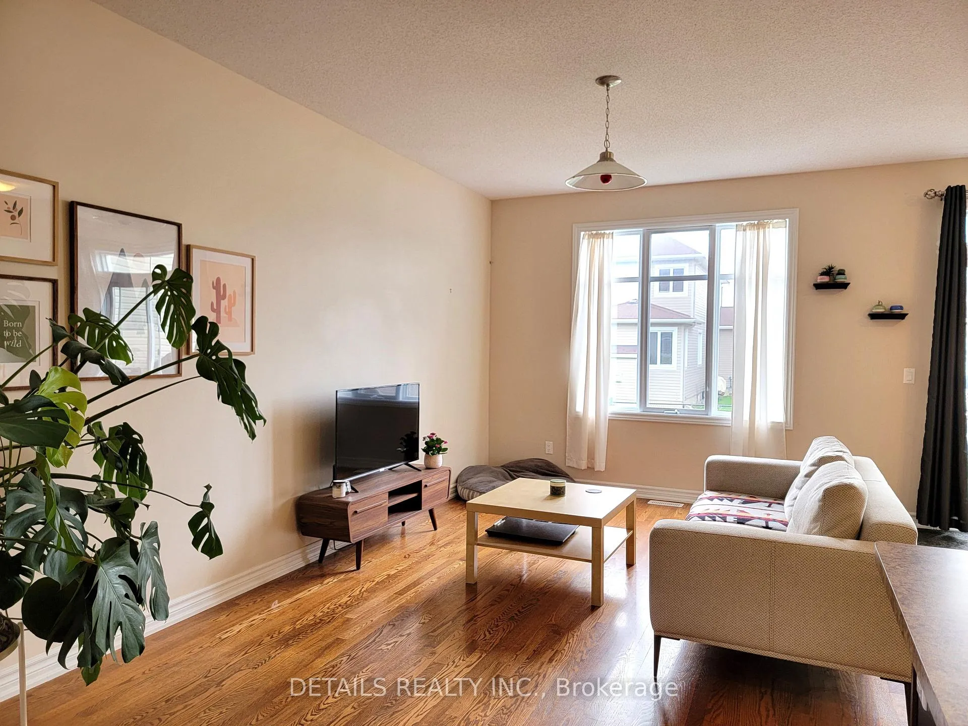 Photo 4 of 302 Glenbrae Avenue, Ottawa, Kanata - Morgan's Grant/South March — HOMEH