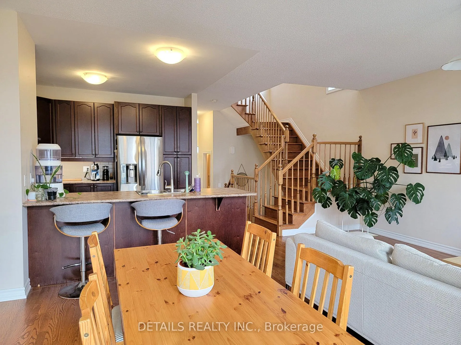 Photo 10 of 302 Glenbrae Avenue, Ottawa, Kanata - Morgan's Grant/South March — HOMEH