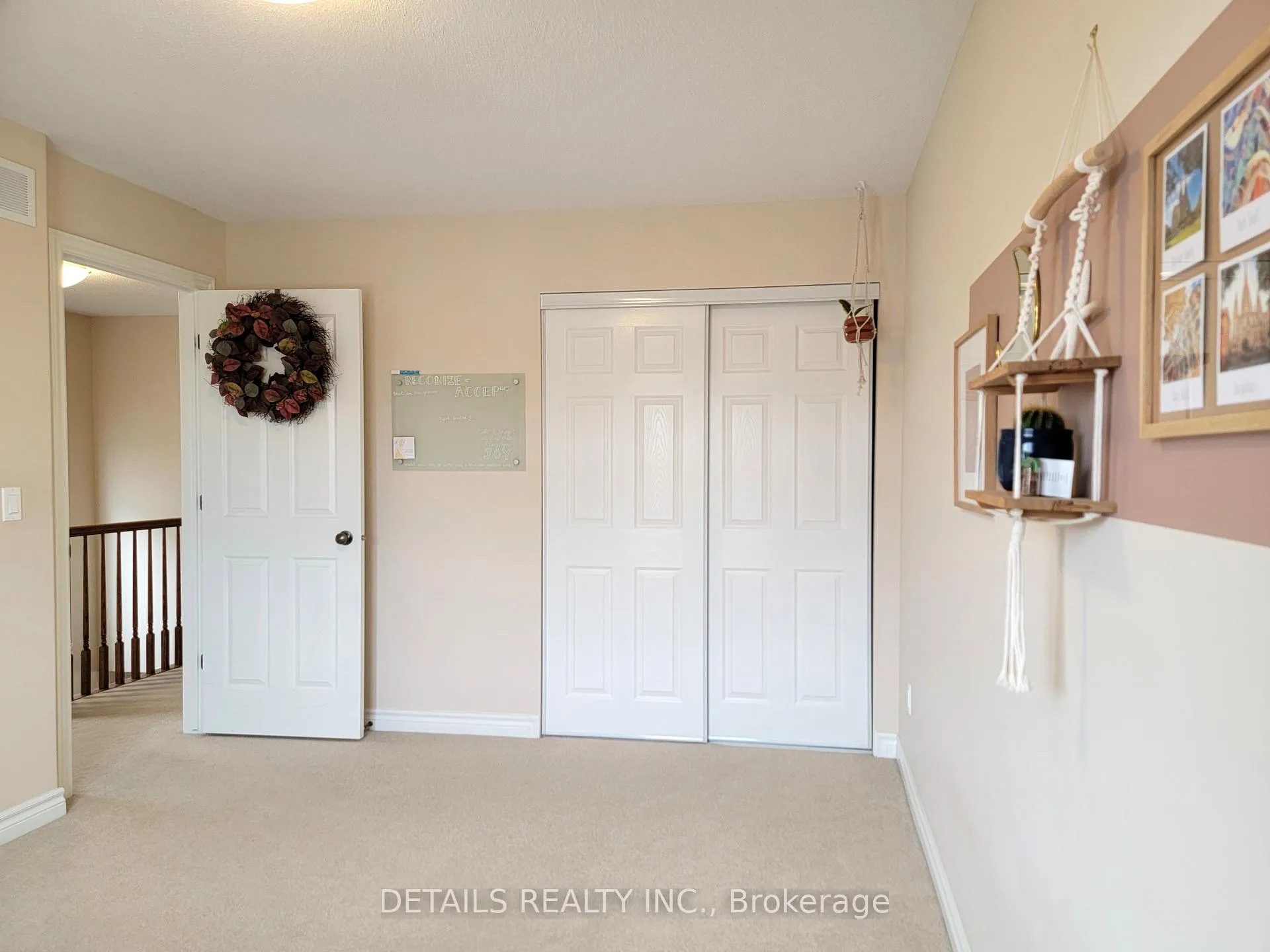 Photo 23 of 302 Glenbrae Avenue, Ottawa, Kanata - Morgan's Grant/South March — HOMEH
