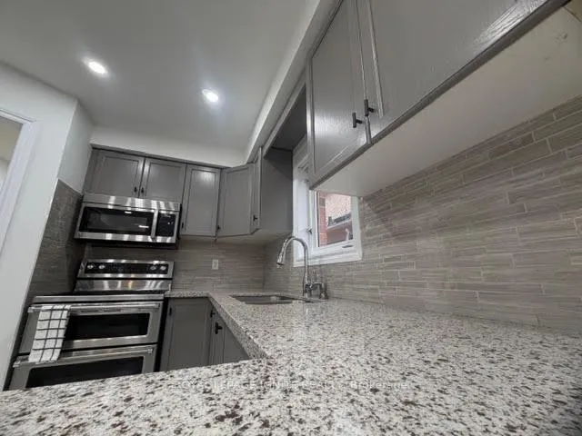 Photo 9 of 3 Todmorden Drive, Brampton, Northwest Sandalwood Parkway — HOMEH