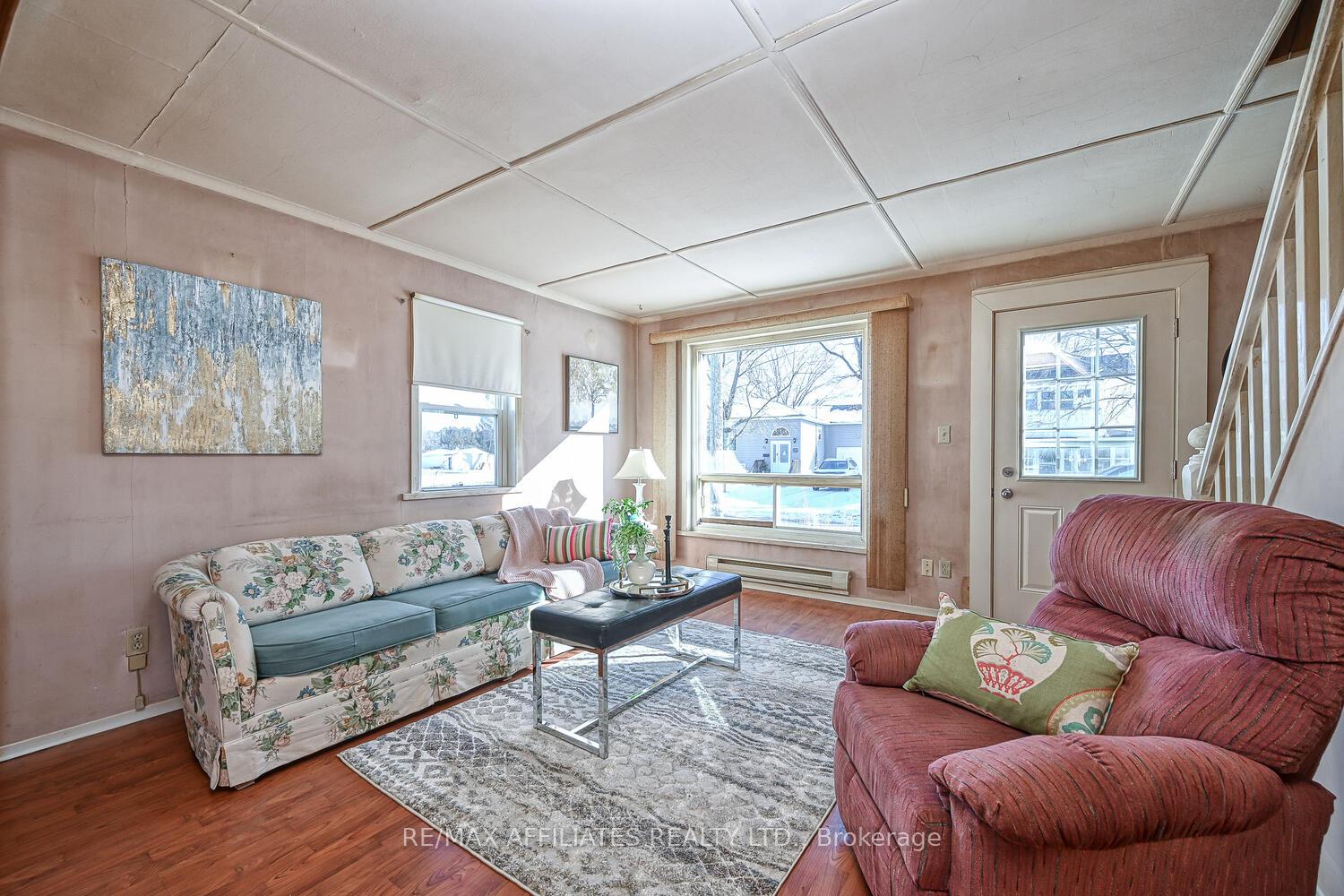 Photo 9 of 22 Second Street, Smiths Falls — HOMEH