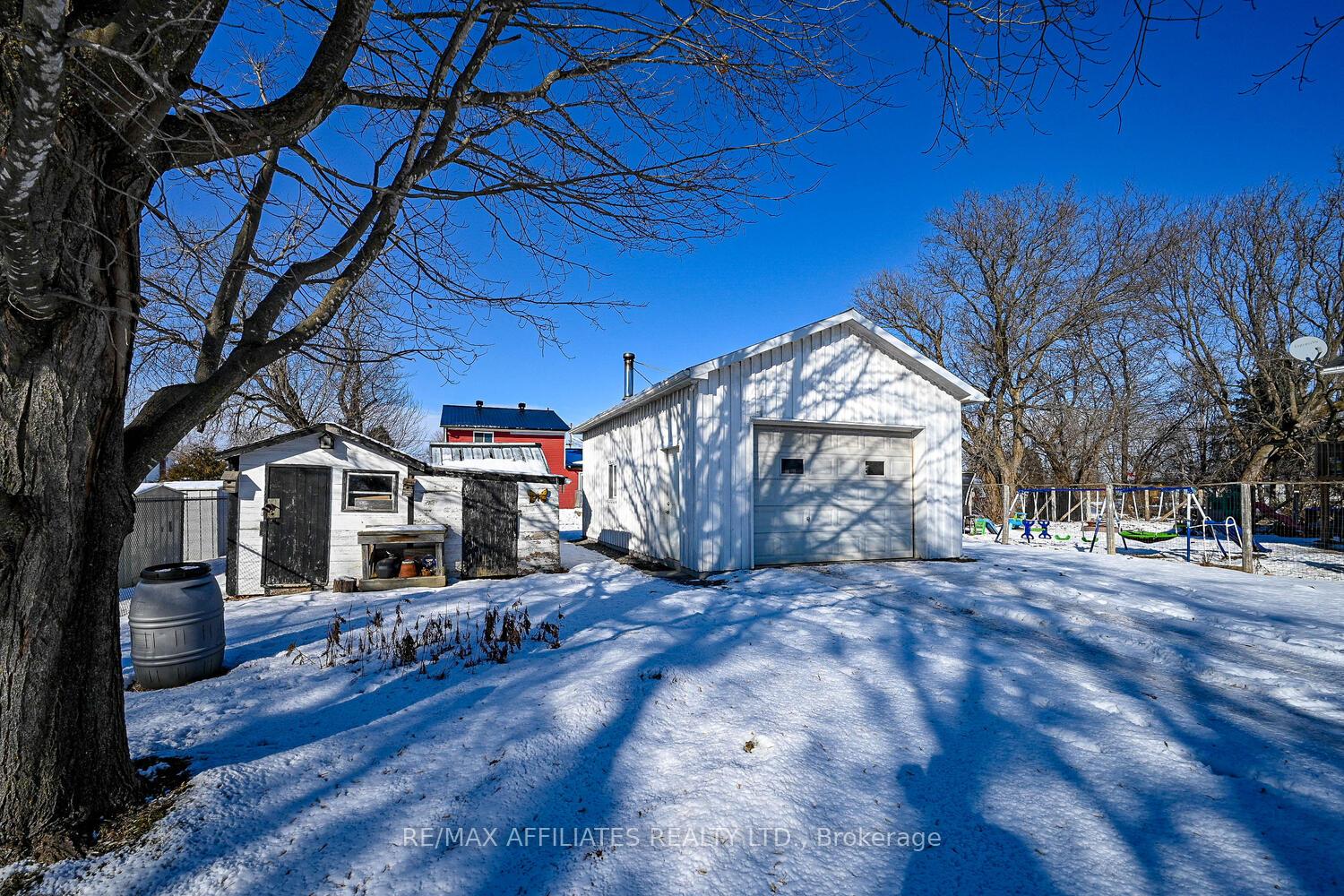 Photo 27 of 22 Second Street, Smiths Falls — HOMEH