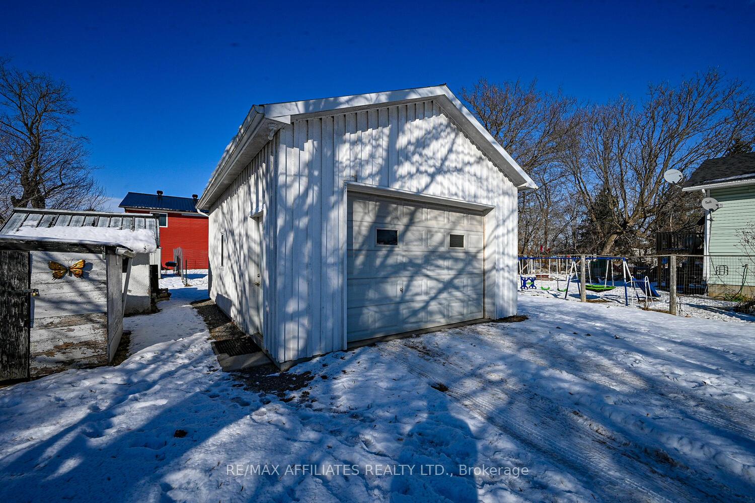 Photo 30 of 22 Second Street, Smiths Falls — HOMEH