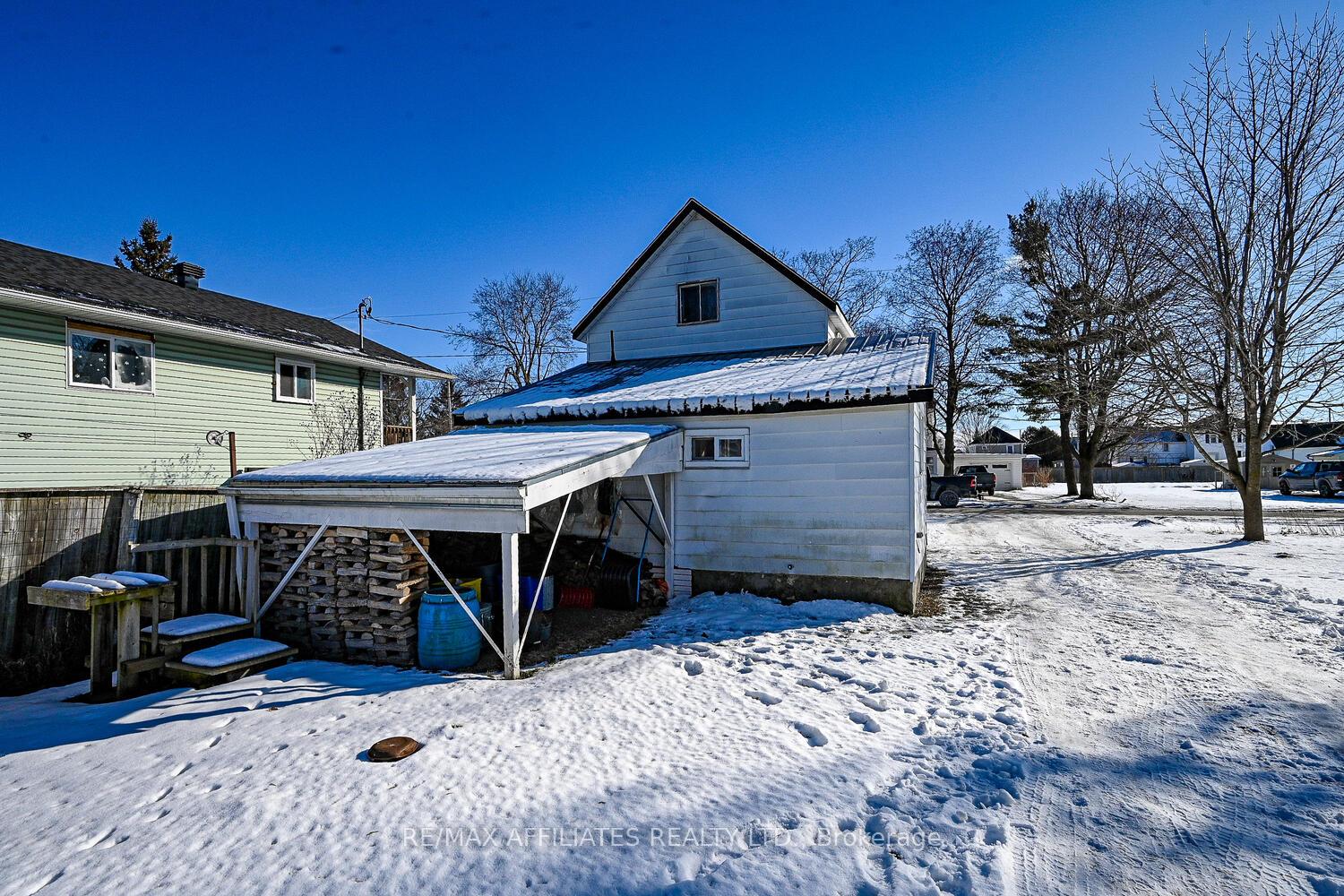 Photo 31 of 22 Second Street, Smiths Falls — HOMEH