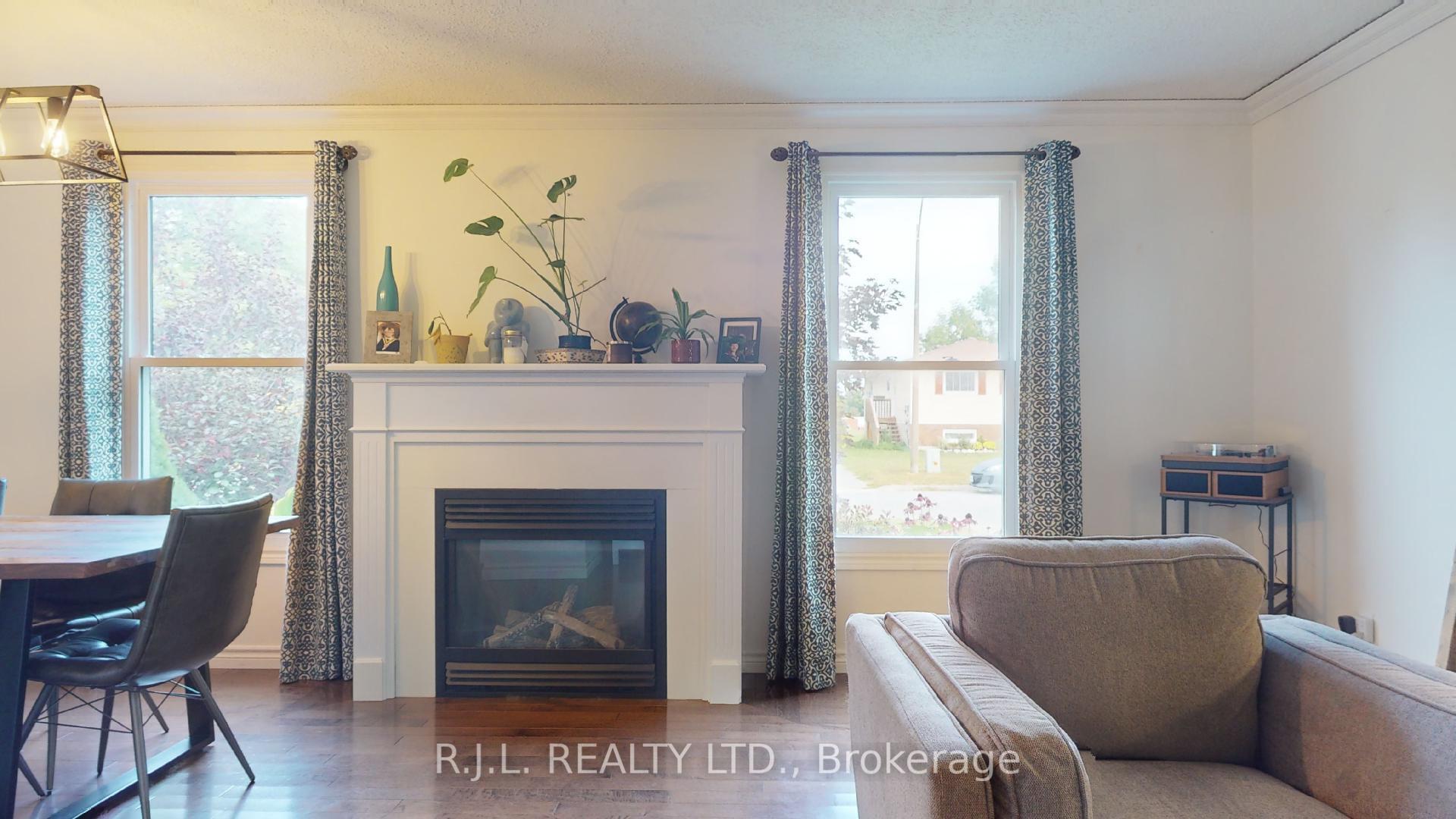 Photo 11 of 8 Coyle Crescent, Selwyn — HOMEH
