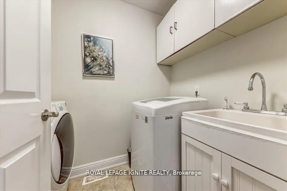 Photo 11 of 26 Halfmoon Square, Scarborough, Highland Creek — HOMEH