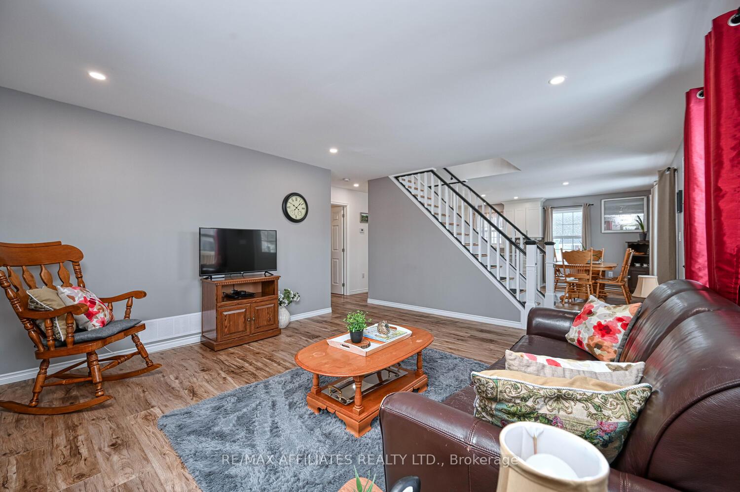 Photo 8 of 190 Beckwith Street N, Smiths Falls — HOMEH