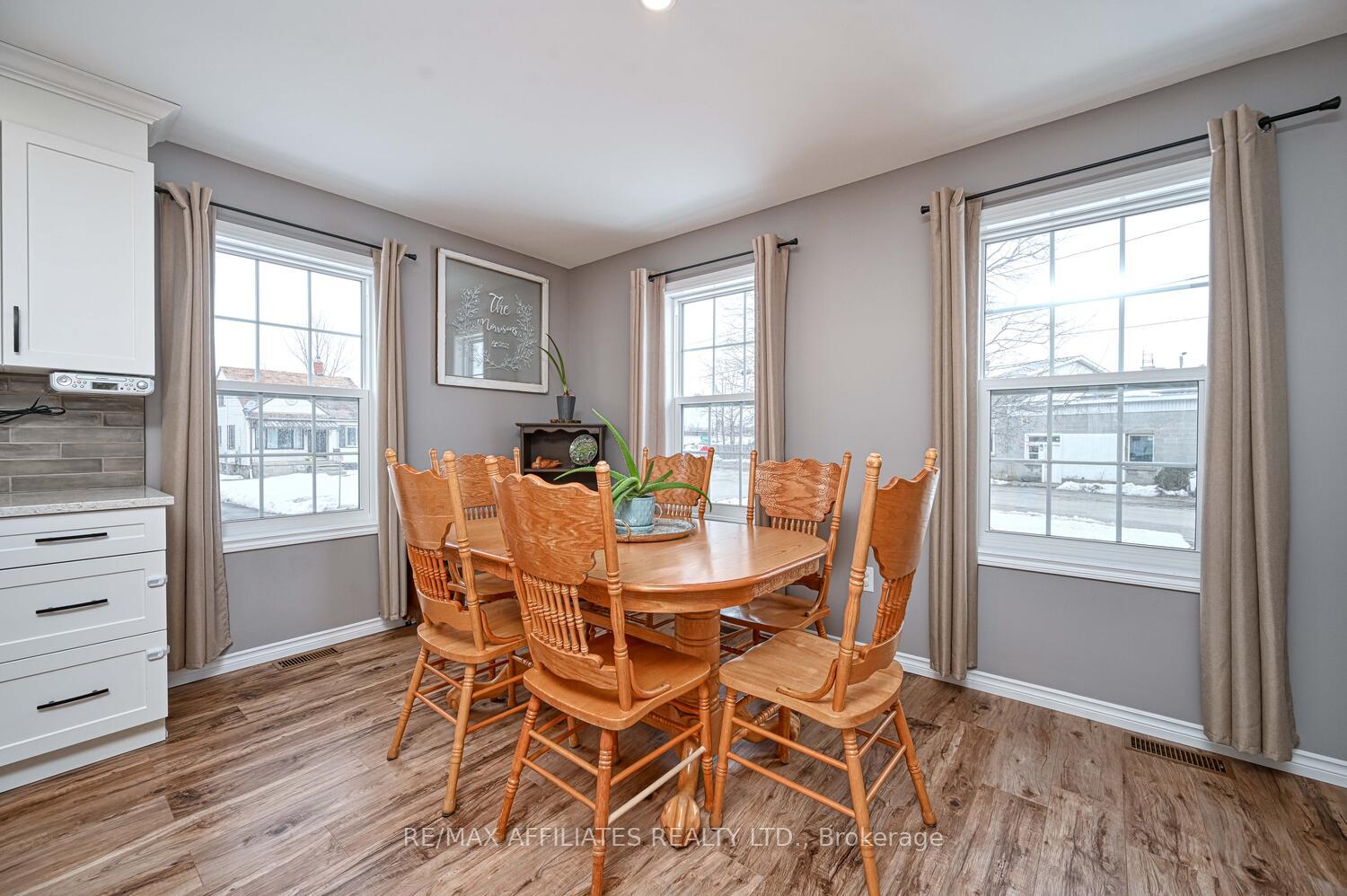 Photo 14 of 190 Beckwith Street N, Smiths Falls — HOMEH