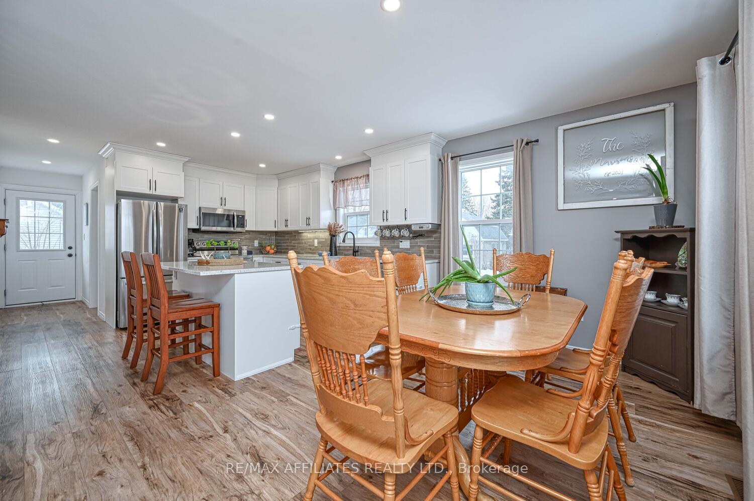 Photo 15 of 190 Beckwith Street N, Smiths Falls — HOMEH