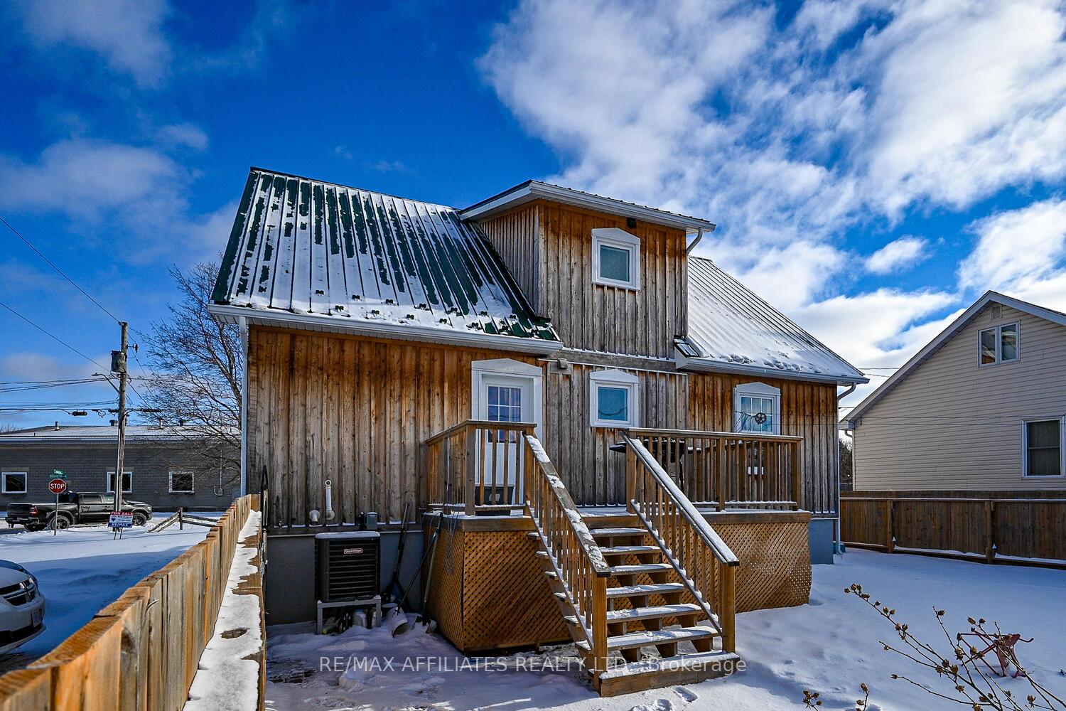 Photo 33 of 190 Beckwith Street N, Smiths Falls — HOMEH