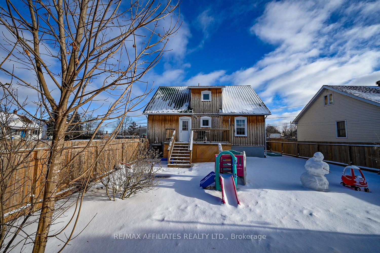 Photo 34 of 190 Beckwith Street N, Smiths Falls — HOMEH