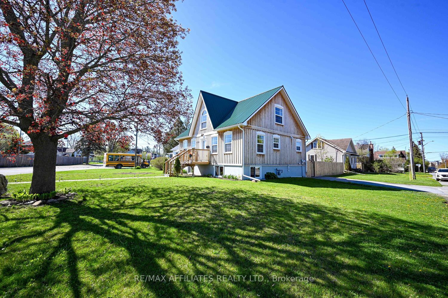 Photo 35 of 190 Beckwith Street N, Smiths Falls — HOMEH