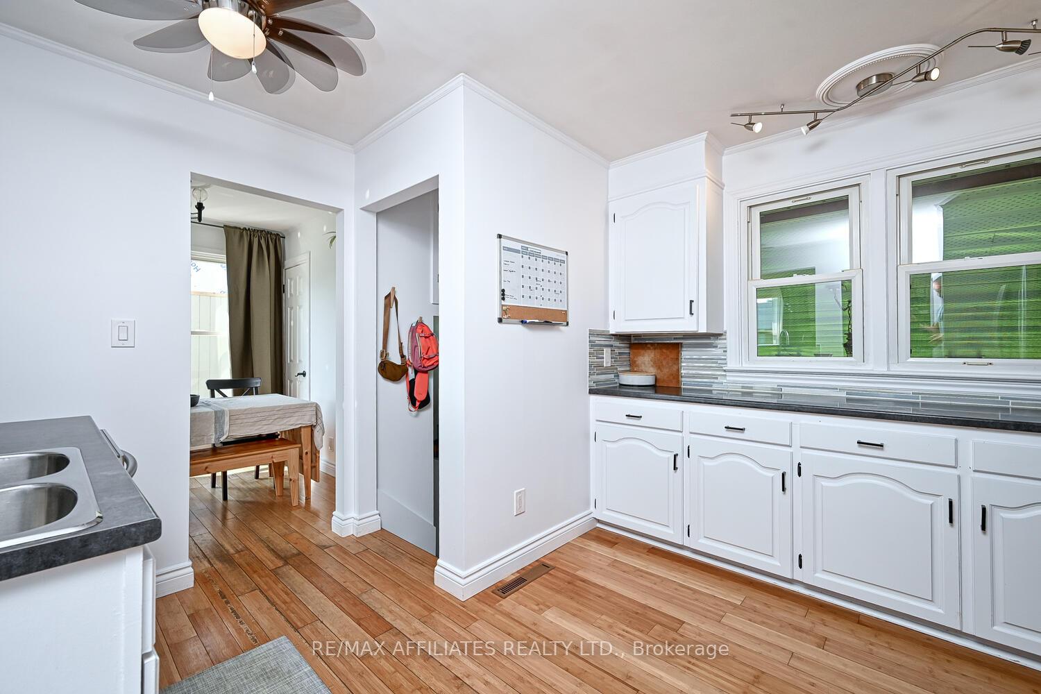 Photo 8 of 6 Catherine Street, Smiths Falls — HOMEH
