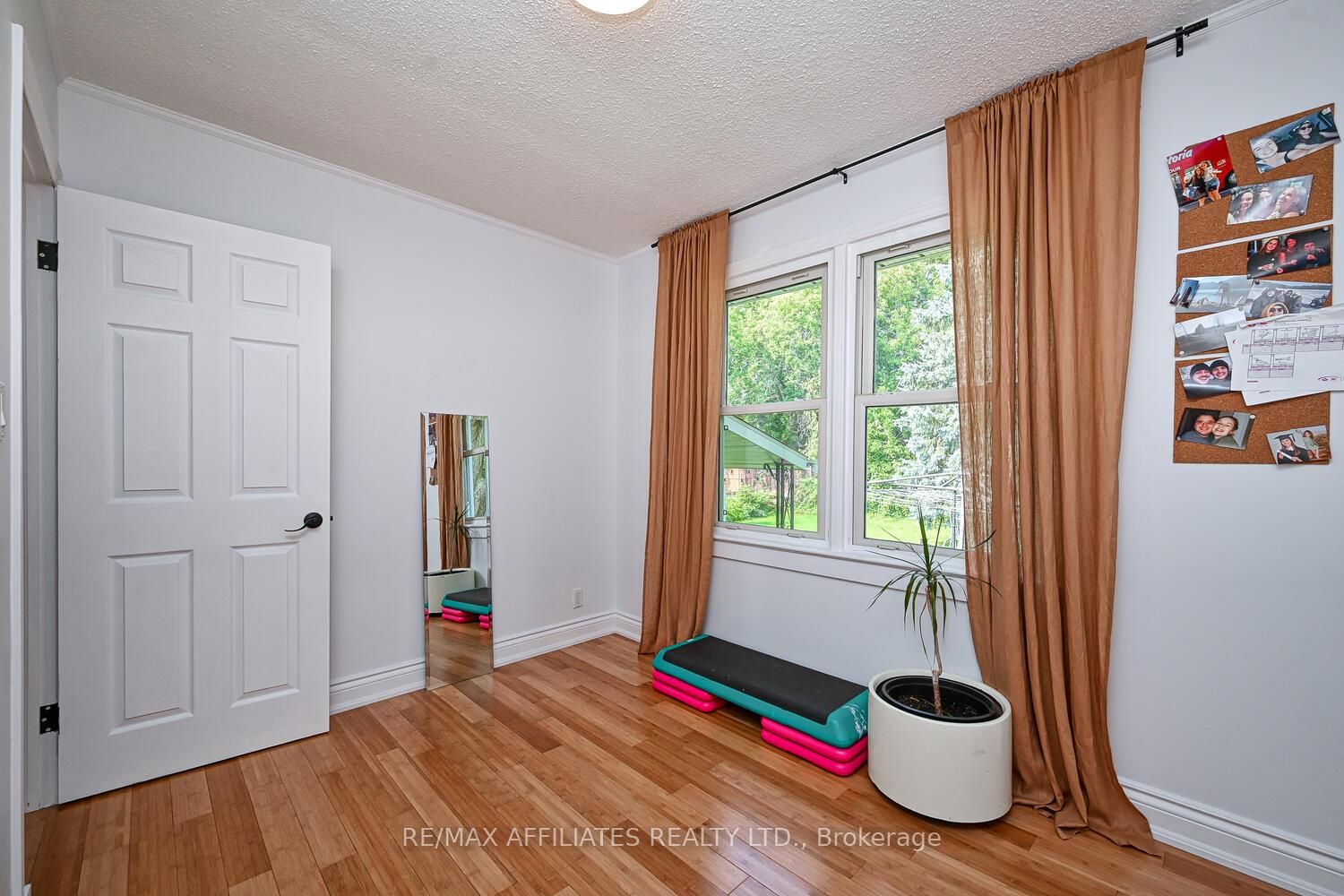 Photo 14 of 6 Catherine Street, Smiths Falls — HOMEH