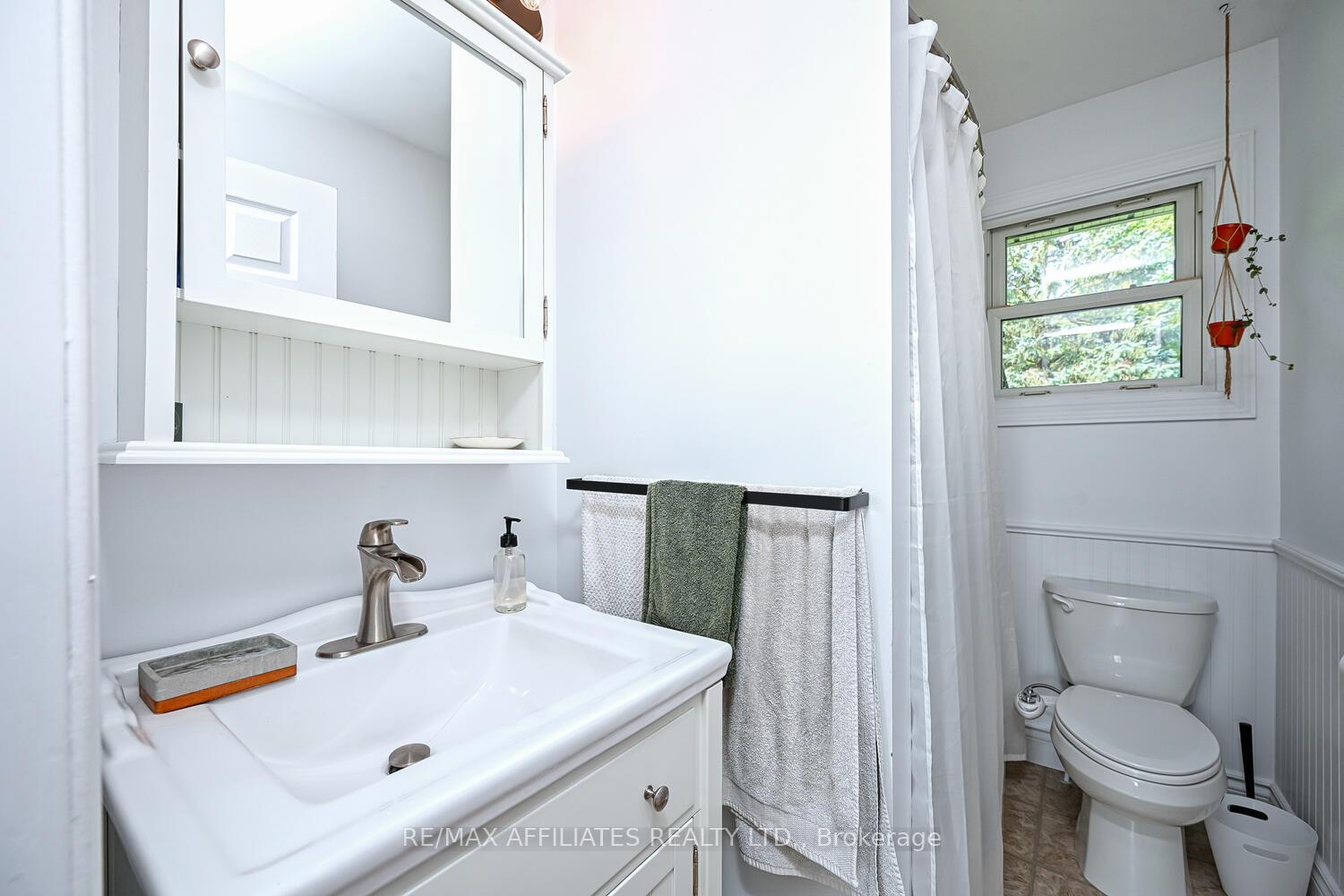 Photo 16 of 6 Catherine Street, Smiths Falls — HOMEH