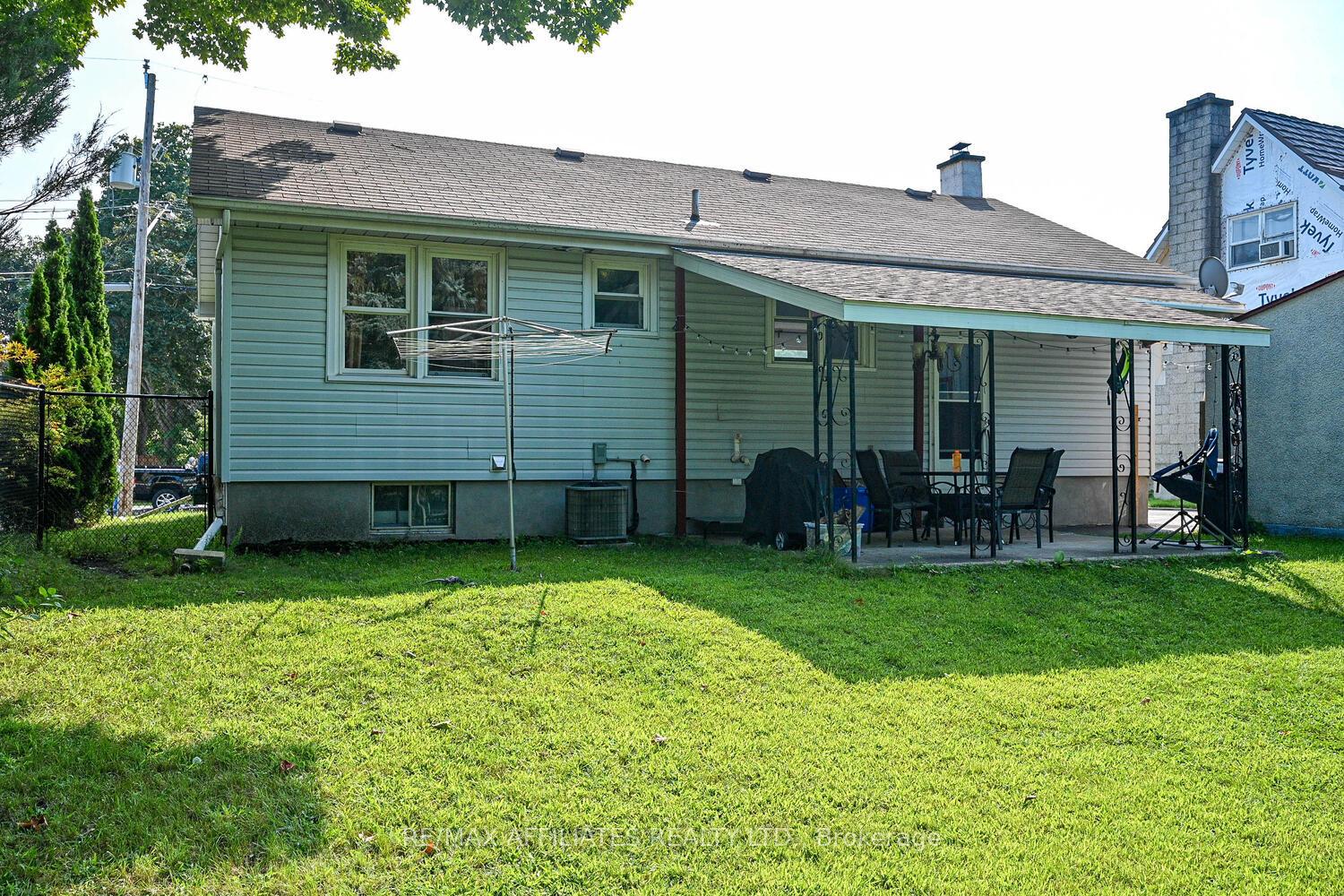 Photo 29 of 6 Catherine Street, Smiths Falls — HOMEH
