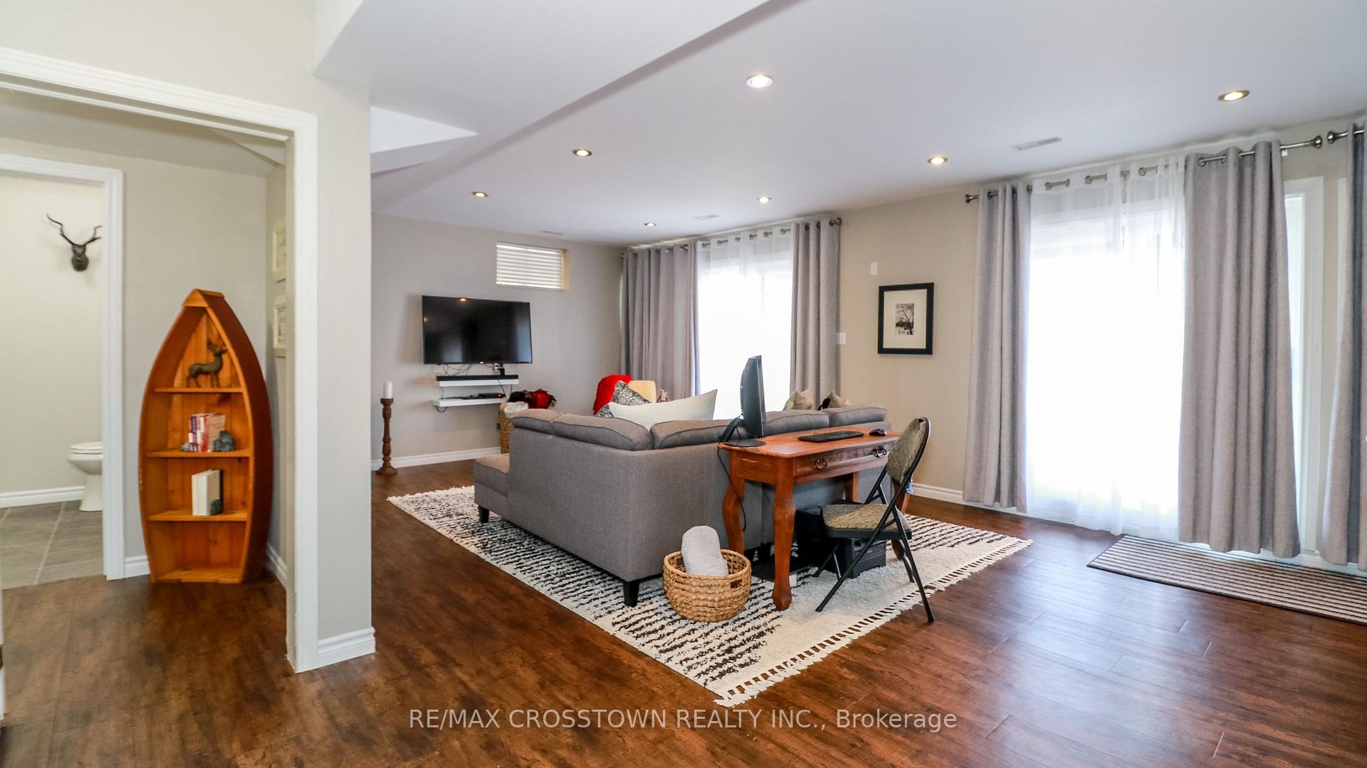 Photo 34 of 3093 Sandy Bend, Springwater, Rural Springwater — HOMEH