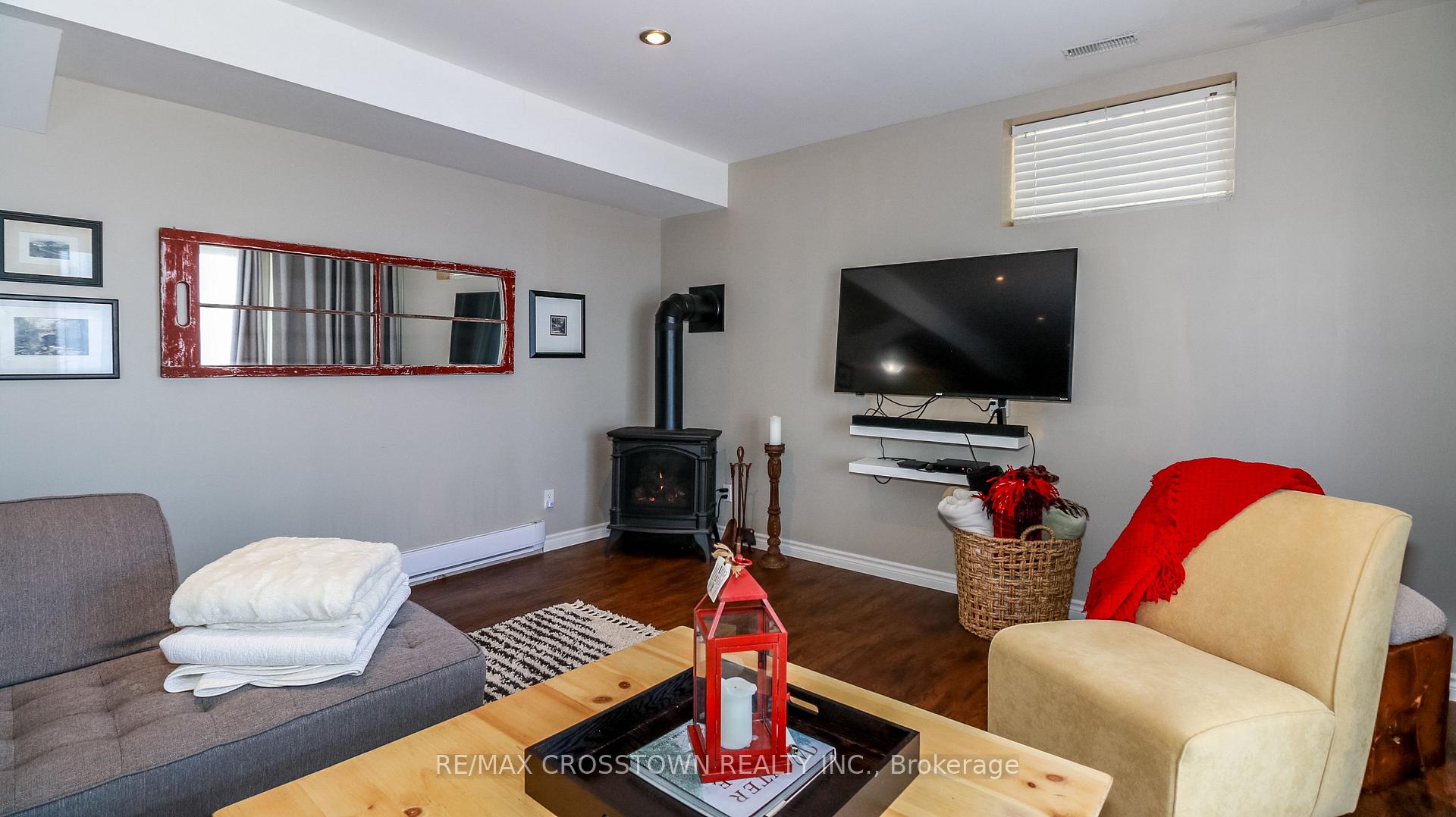 Photo 35 of 3093 Sandy Bend, Springwater, Rural Springwater — HOMEH