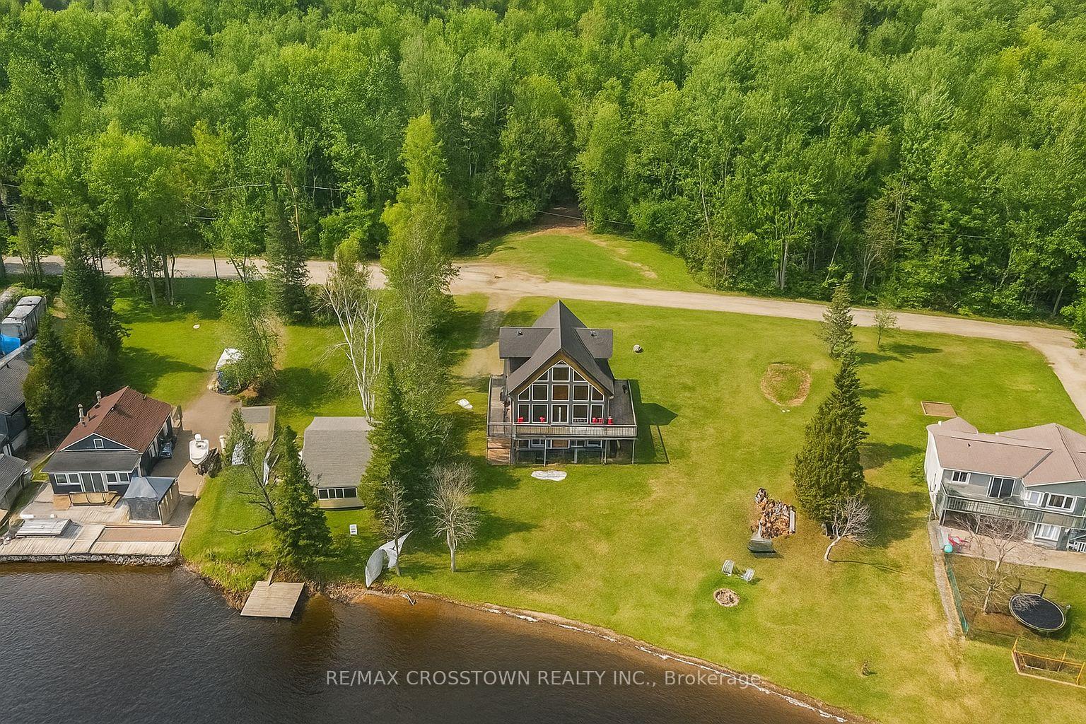 Photo 40 of 3093 Sandy Bend, Springwater, Rural Springwater — HOMEH