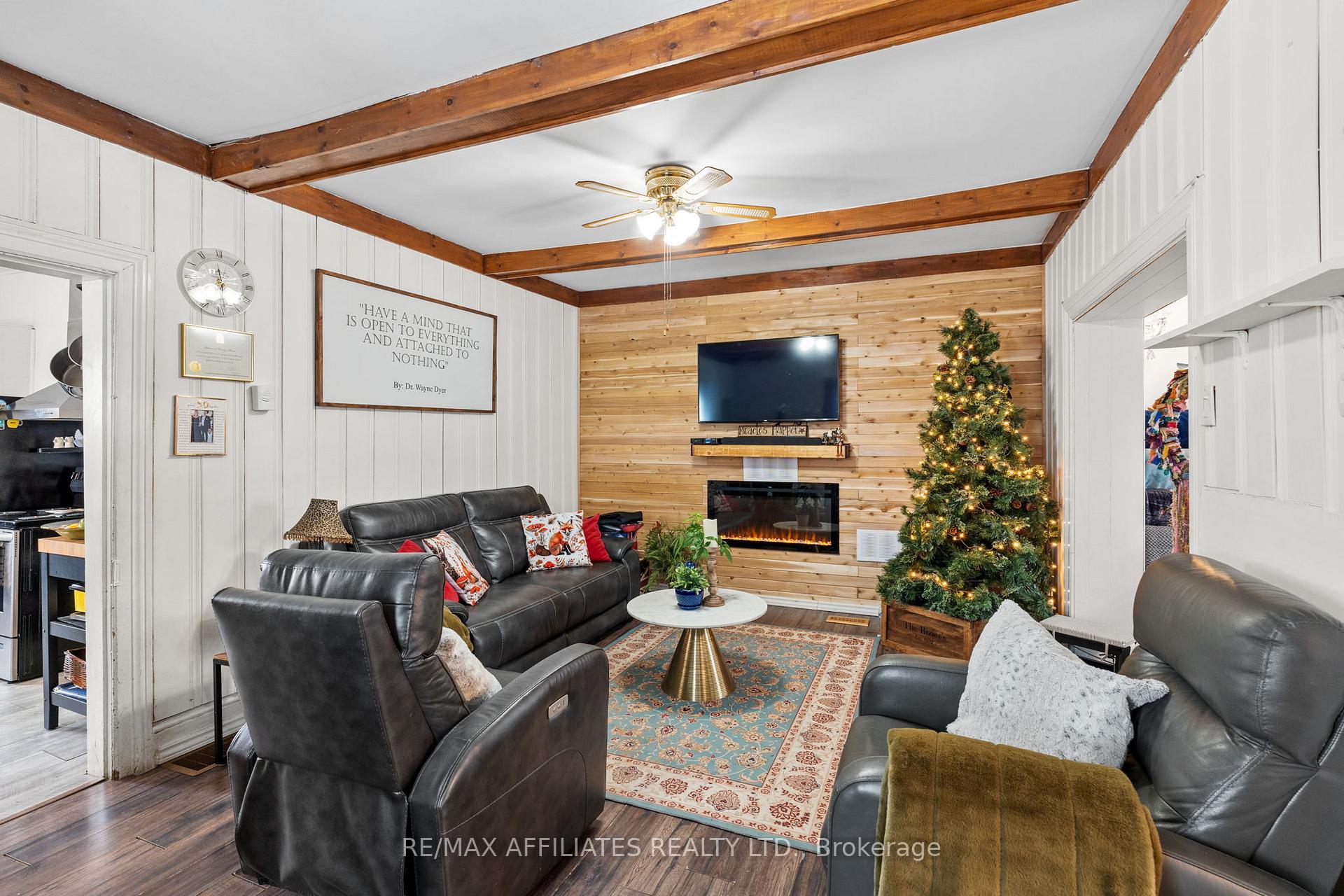 Photo 5 of 84 William Street E, Smiths Falls — HOMEH