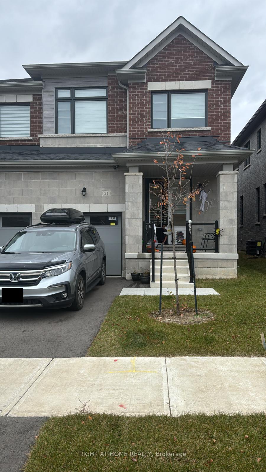 Photo 1 of 21 Sassafras Road, Springwater, Midhurst — HOMEH