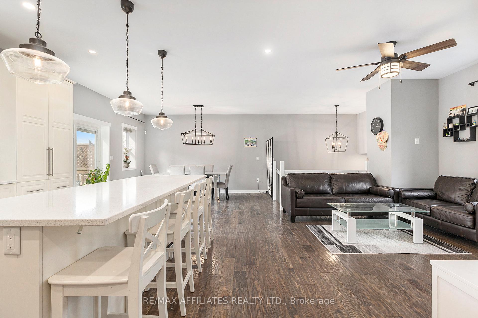 Photo 10 of 11 Pearl Street, Smiths Falls — HOMEH