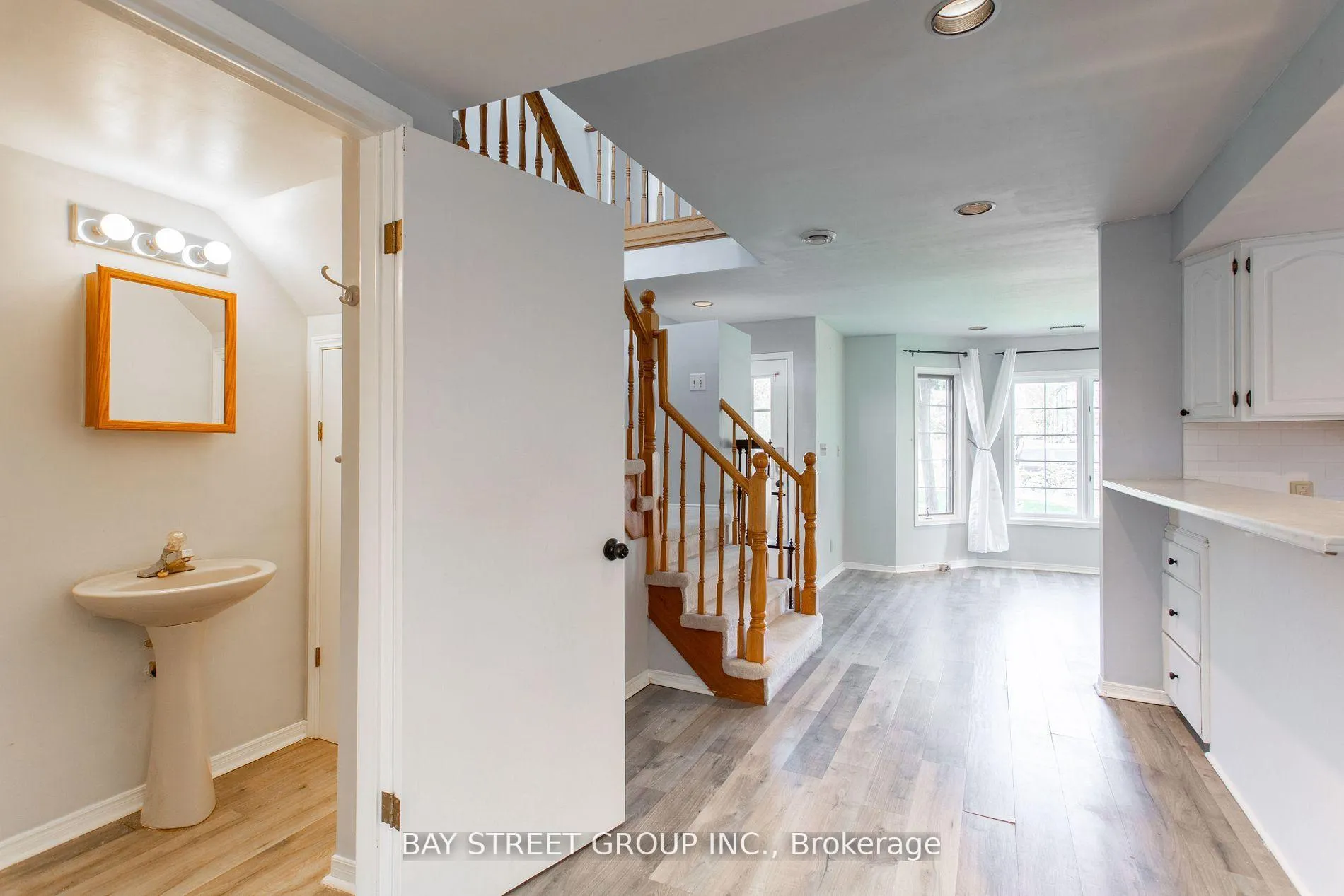 Photo 12 of 568 View Lake Road, Scugog, Rural Scugog — HOMEH