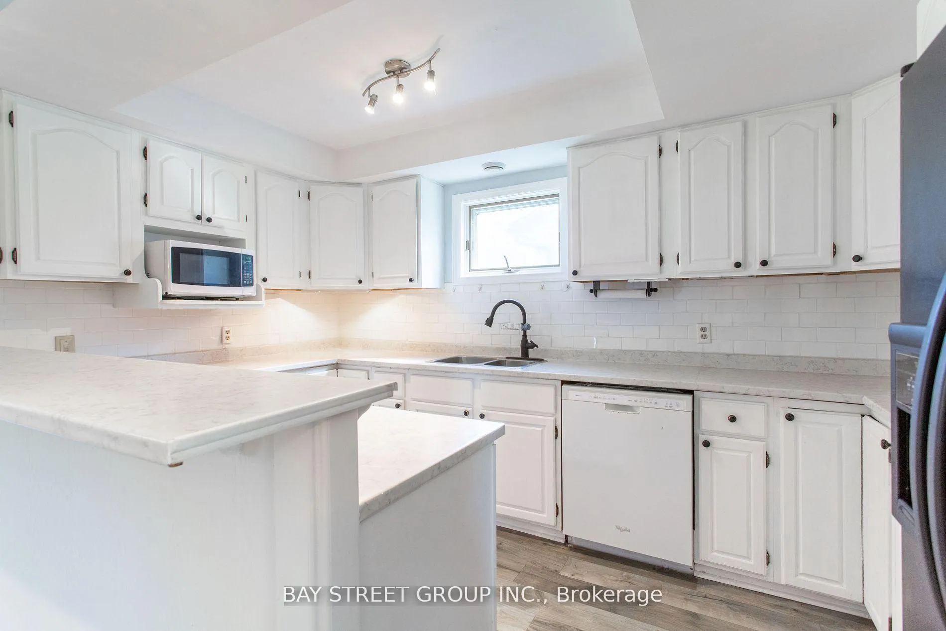 Photo 13 of 568 View Lake Road, Scugog, Rural Scugog — HOMEH