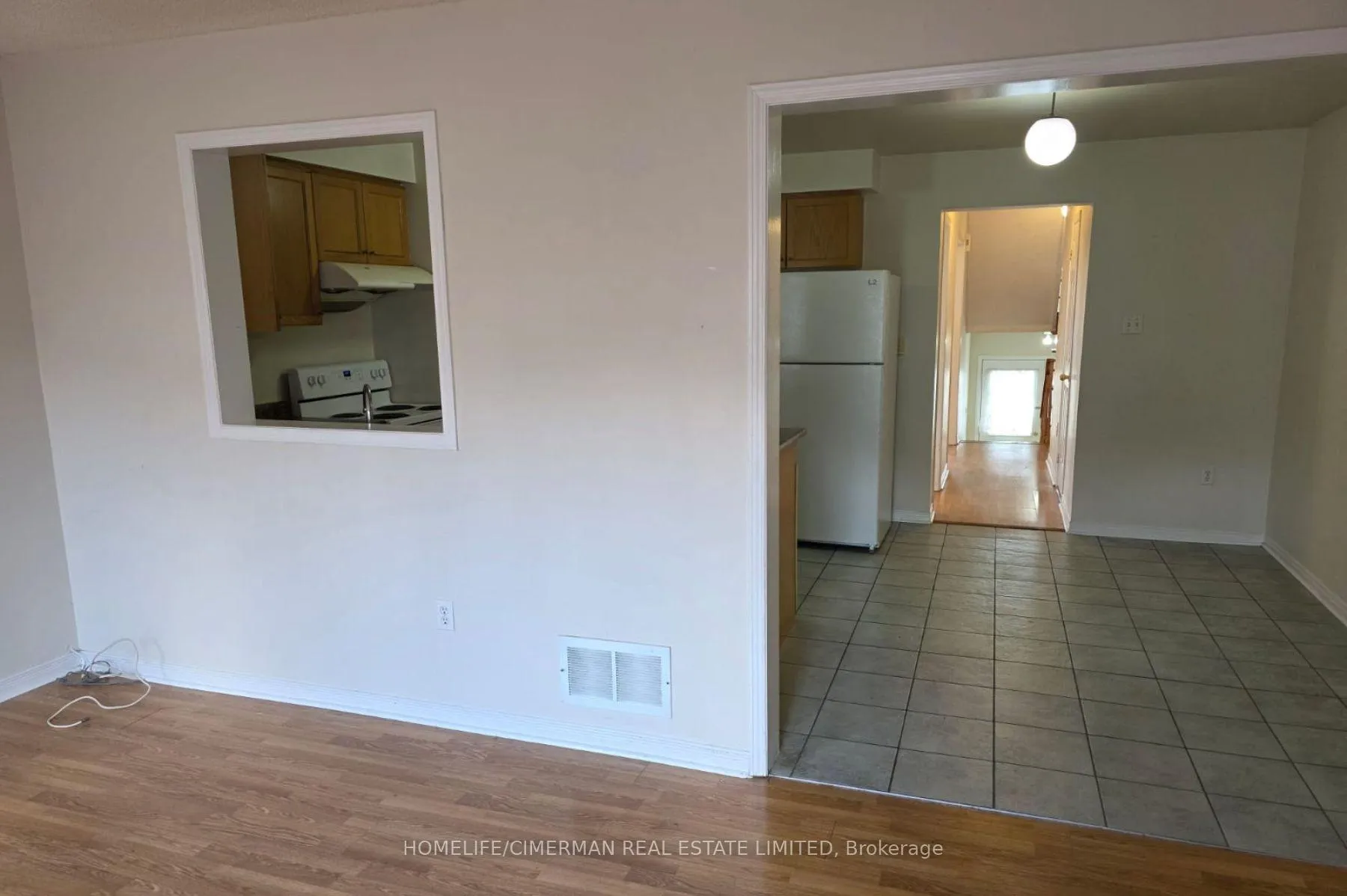 Photo 6 of Unit Upper, 161 Sassafras Circle, Vaughan, Patterson — HOMEH