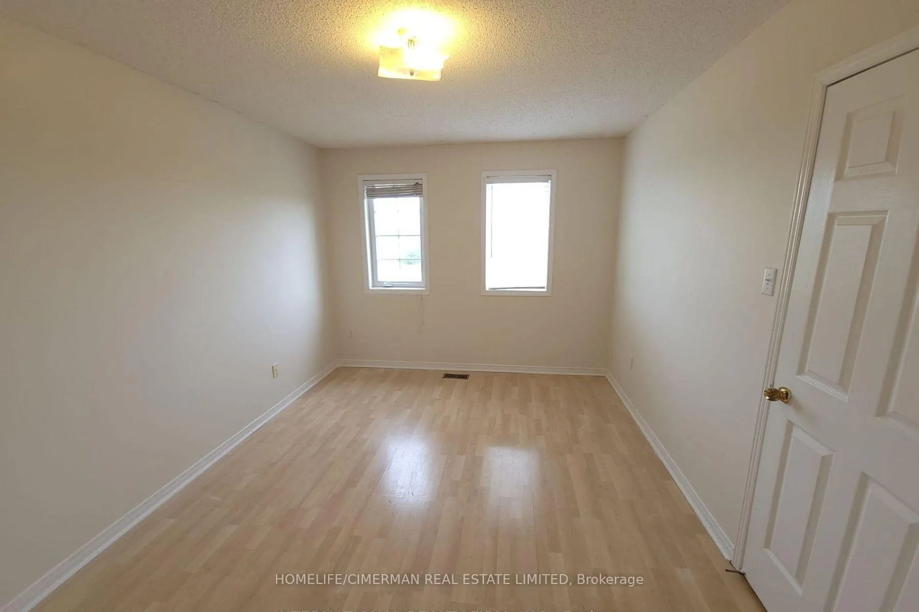 Photo 15 of Unit Upper, 161 Sassafras Circle, Vaughan, Patterson — HOMEH
