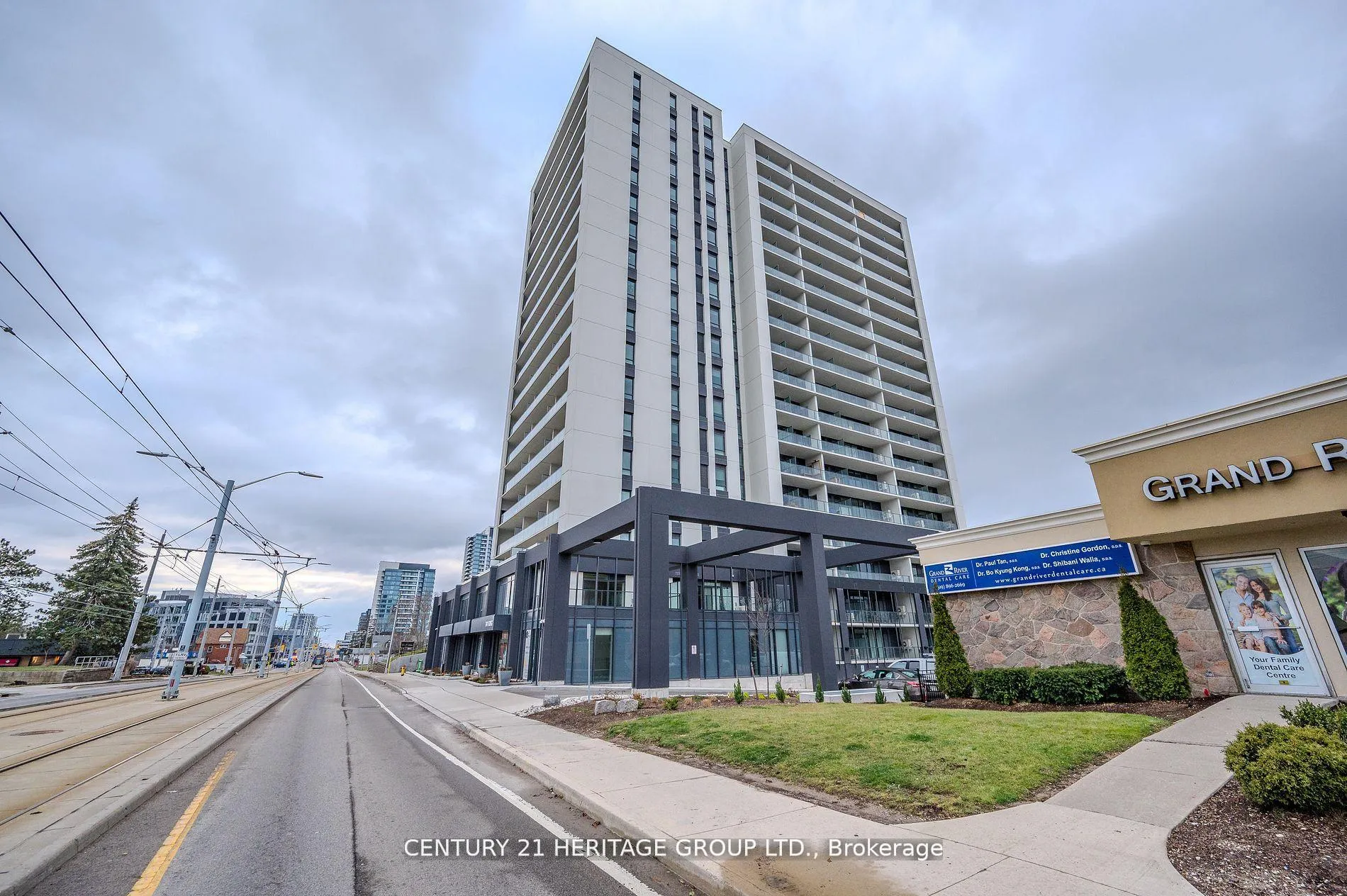 Photo 2 of Unit 703, 741 King Street W, Kitchener — HOMEH