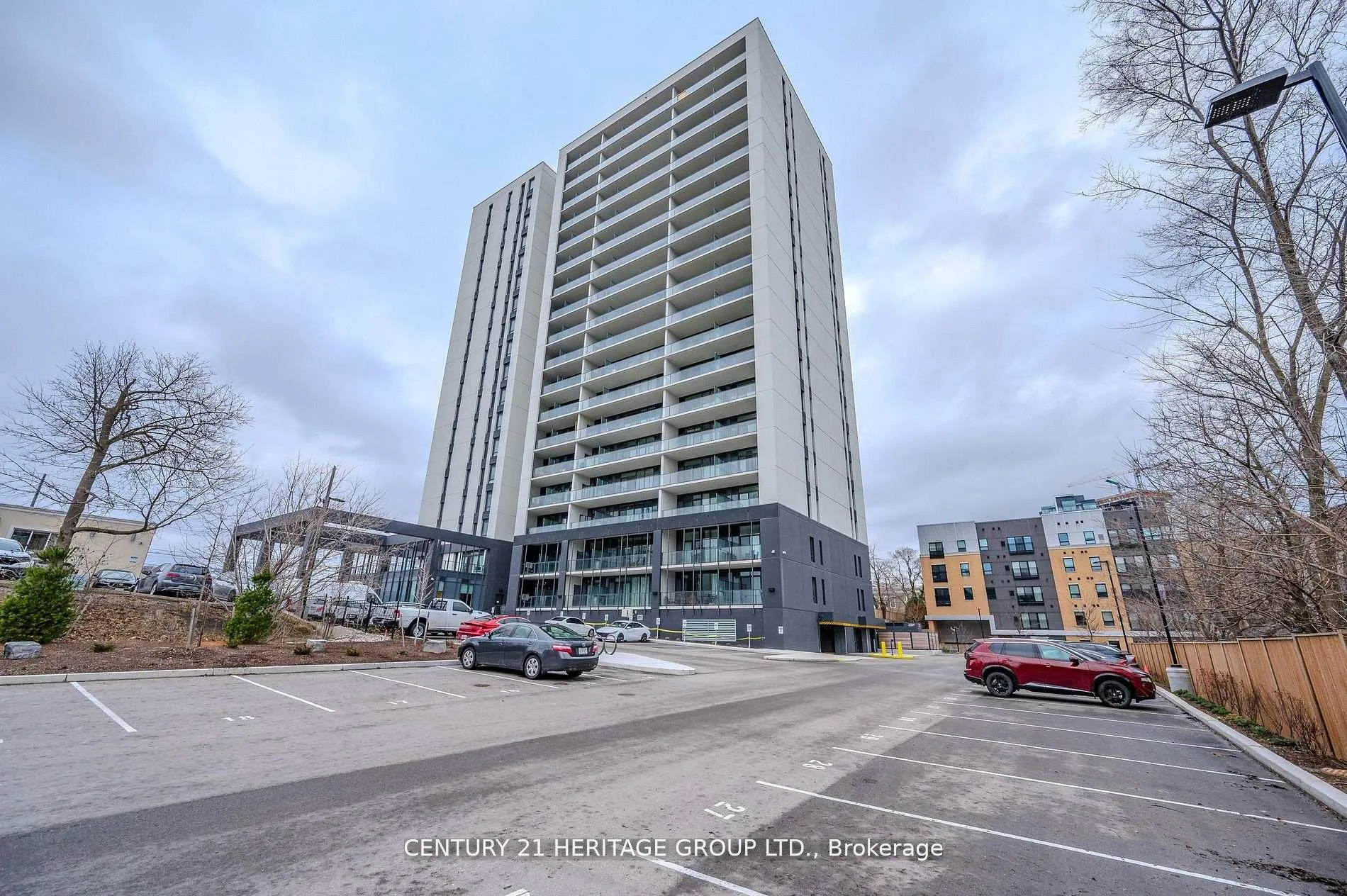 Photo 4 of Unit 703, 741 King Street W, Kitchener — HOMEH