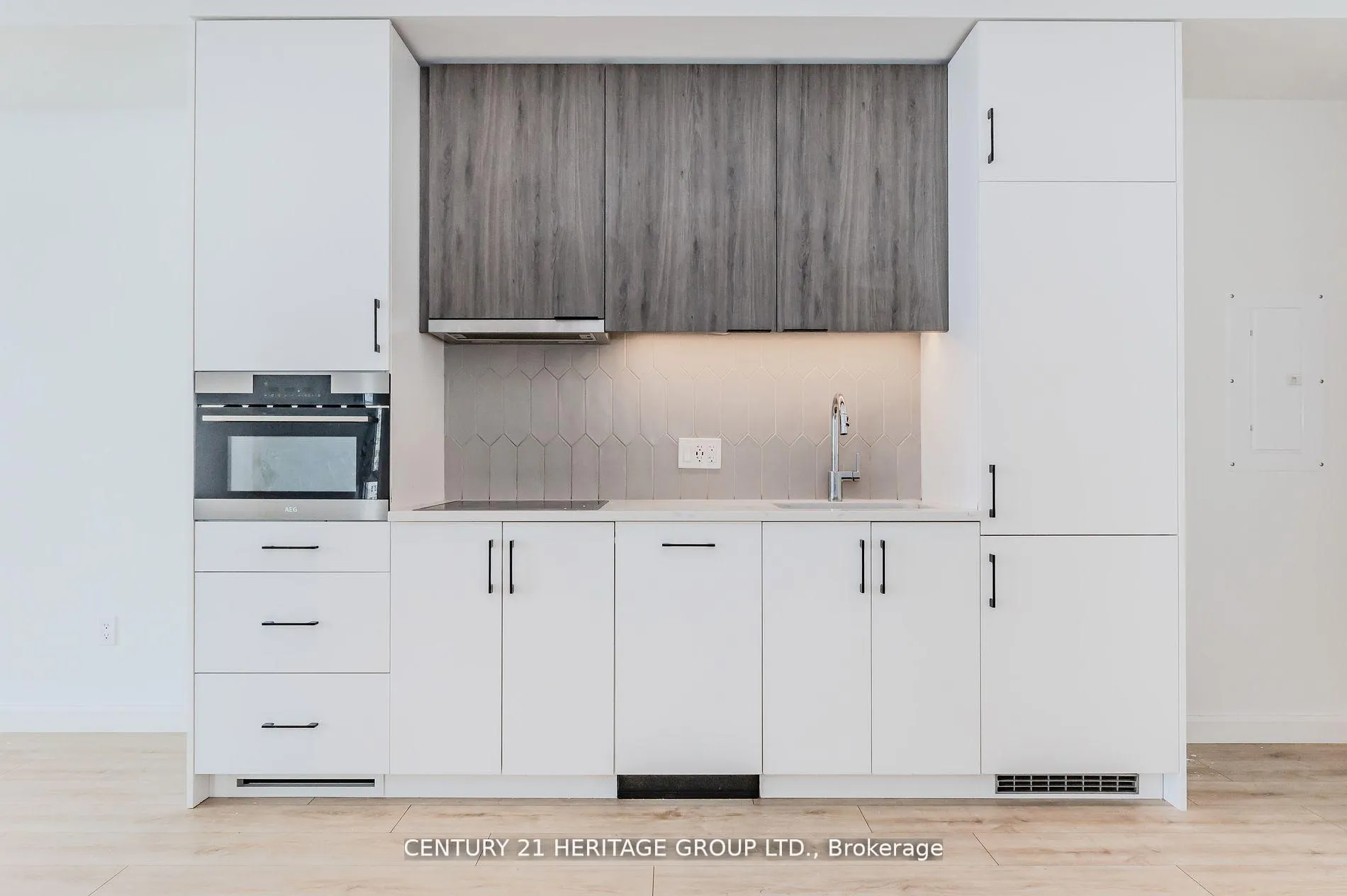 Photo 14 of Unit 703, 741 King Street W, Kitchener — HOMEH