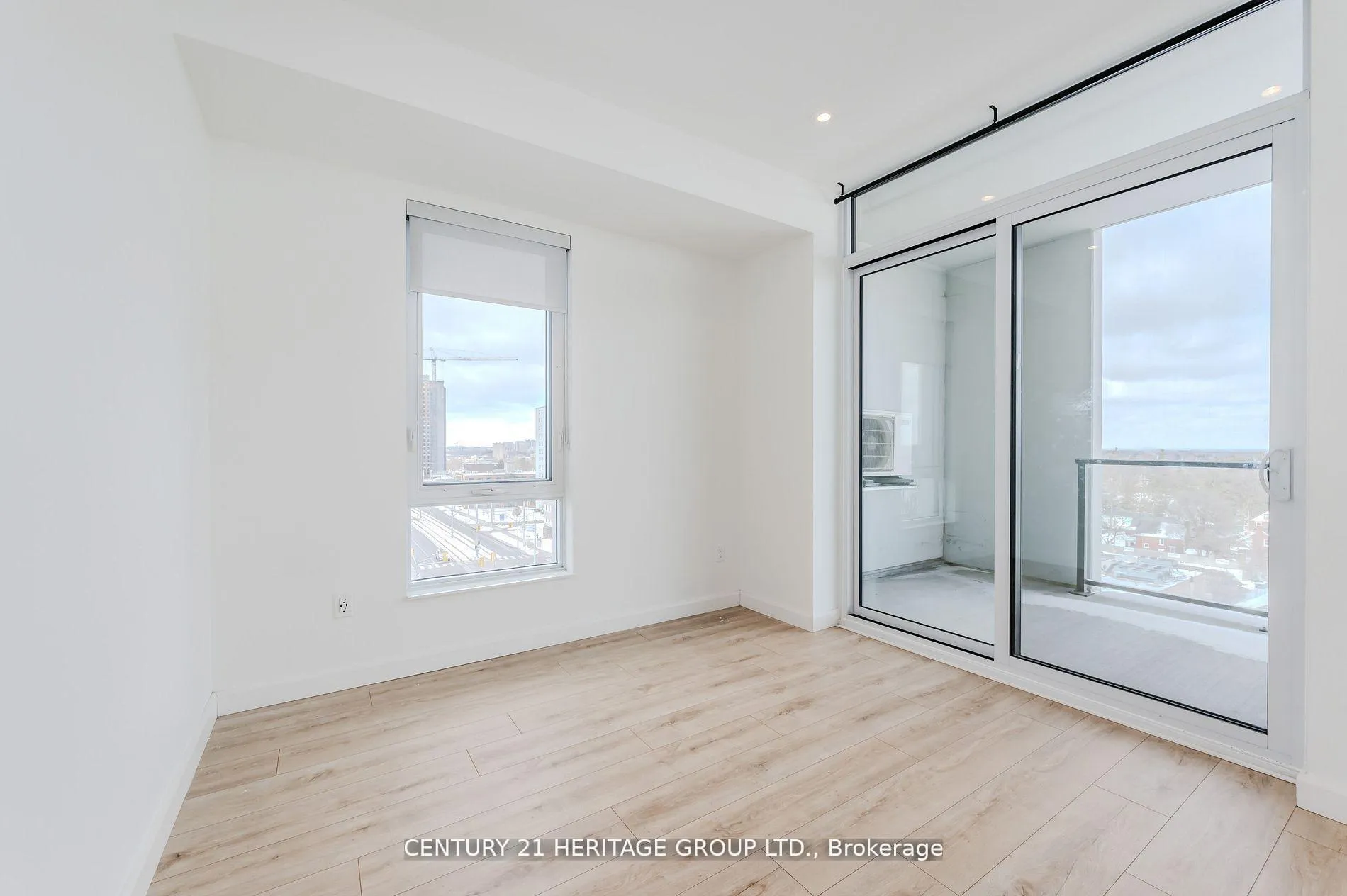 Photo 20 of Unit 703, 741 King Street W, Kitchener — HOMEH