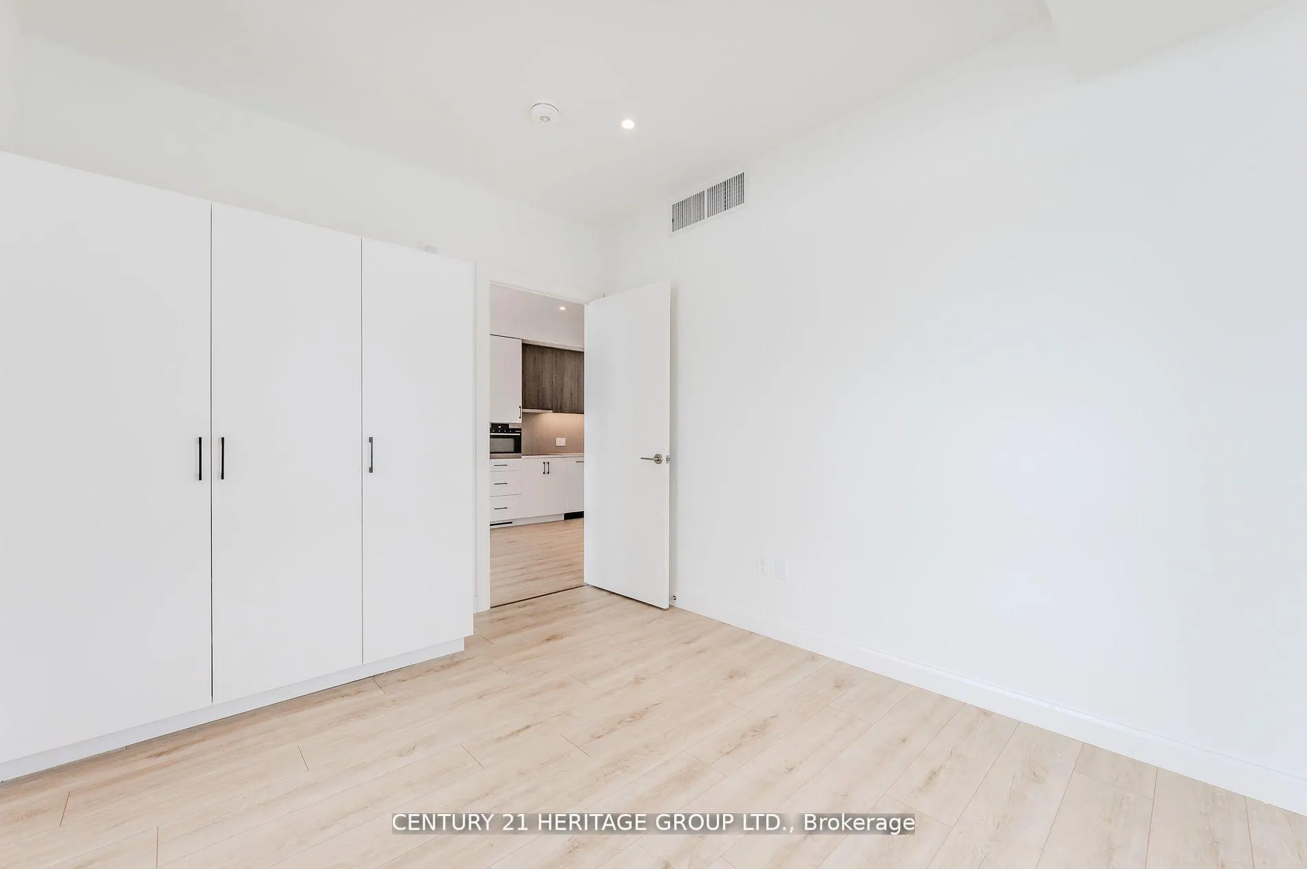 Photo 22 of Unit 703, 741 King Street W, Kitchener — HOMEH