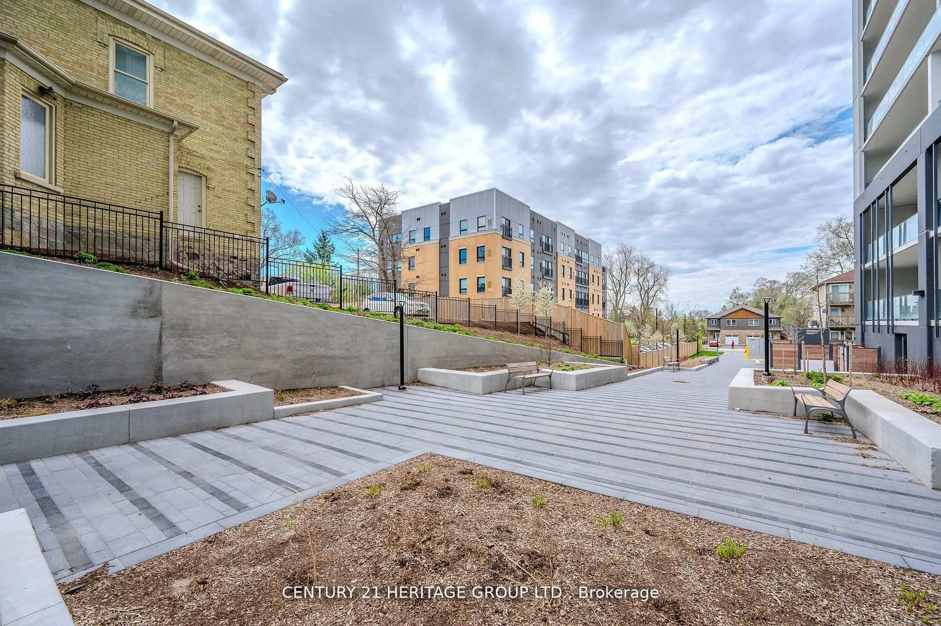 Photo 32 of Unit 703, 741 King Street W, Kitchener — HOMEH