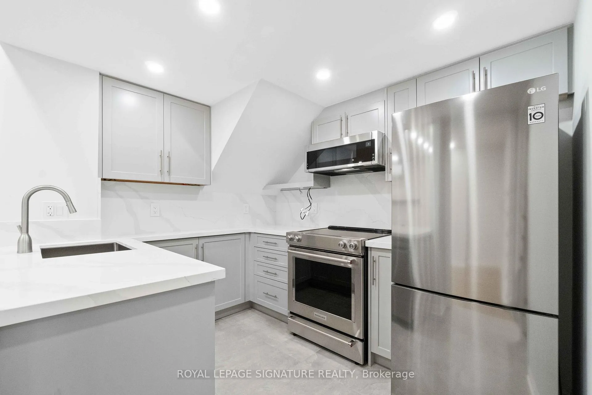 Photo 11 of Unit Main, 165 Arlington Avenue, Toronto, Humewood-Cedarvale — HOMEH