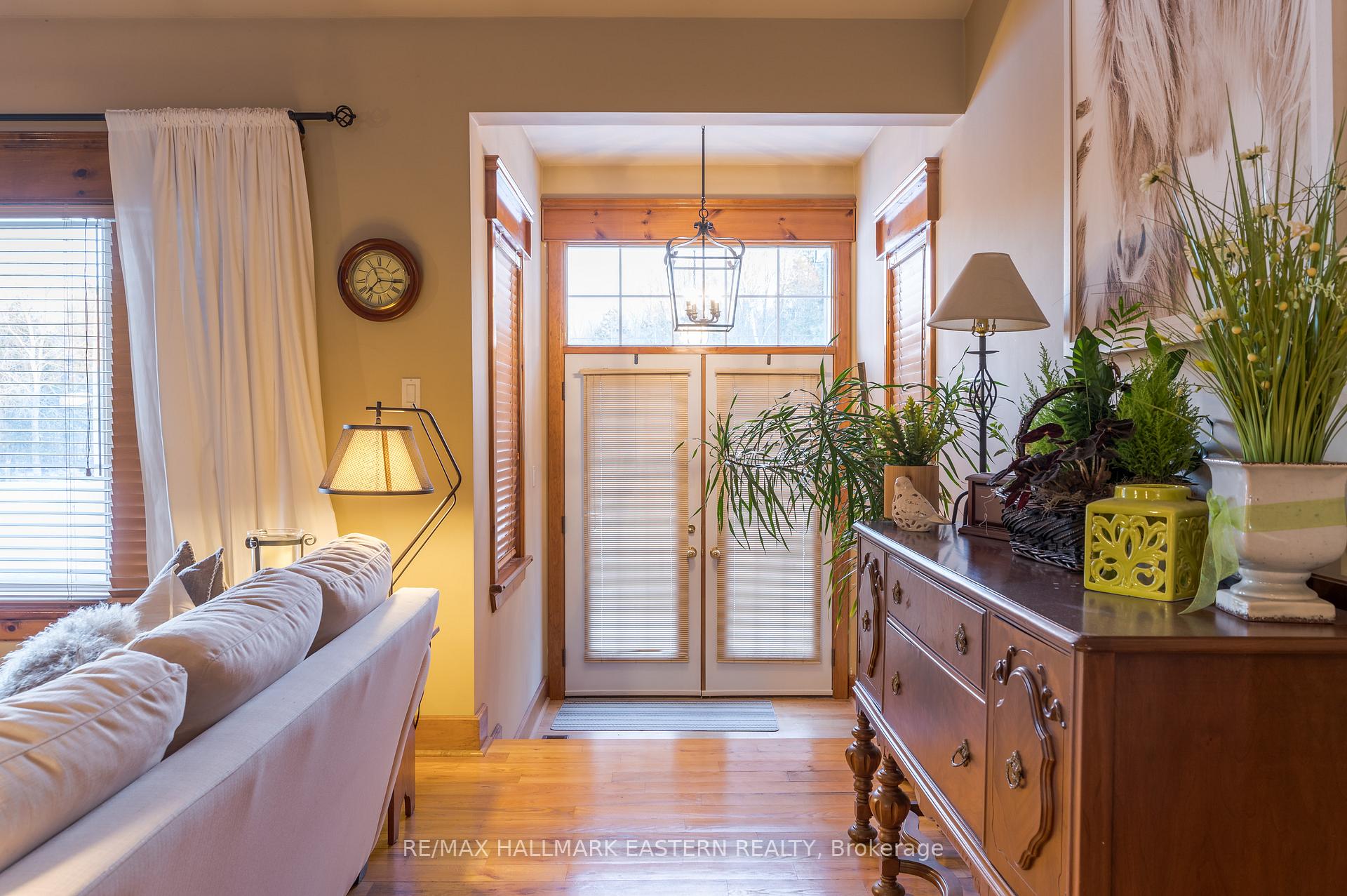 Photo 5 of 704 Tara Road, Selwyn — HOMEH