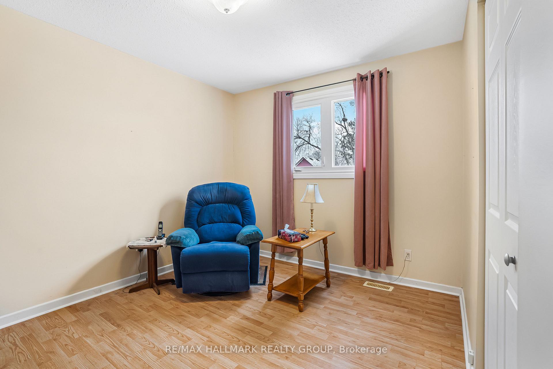 Photo 16 of 85 Stephen Street S, Smiths Falls — HOMEH