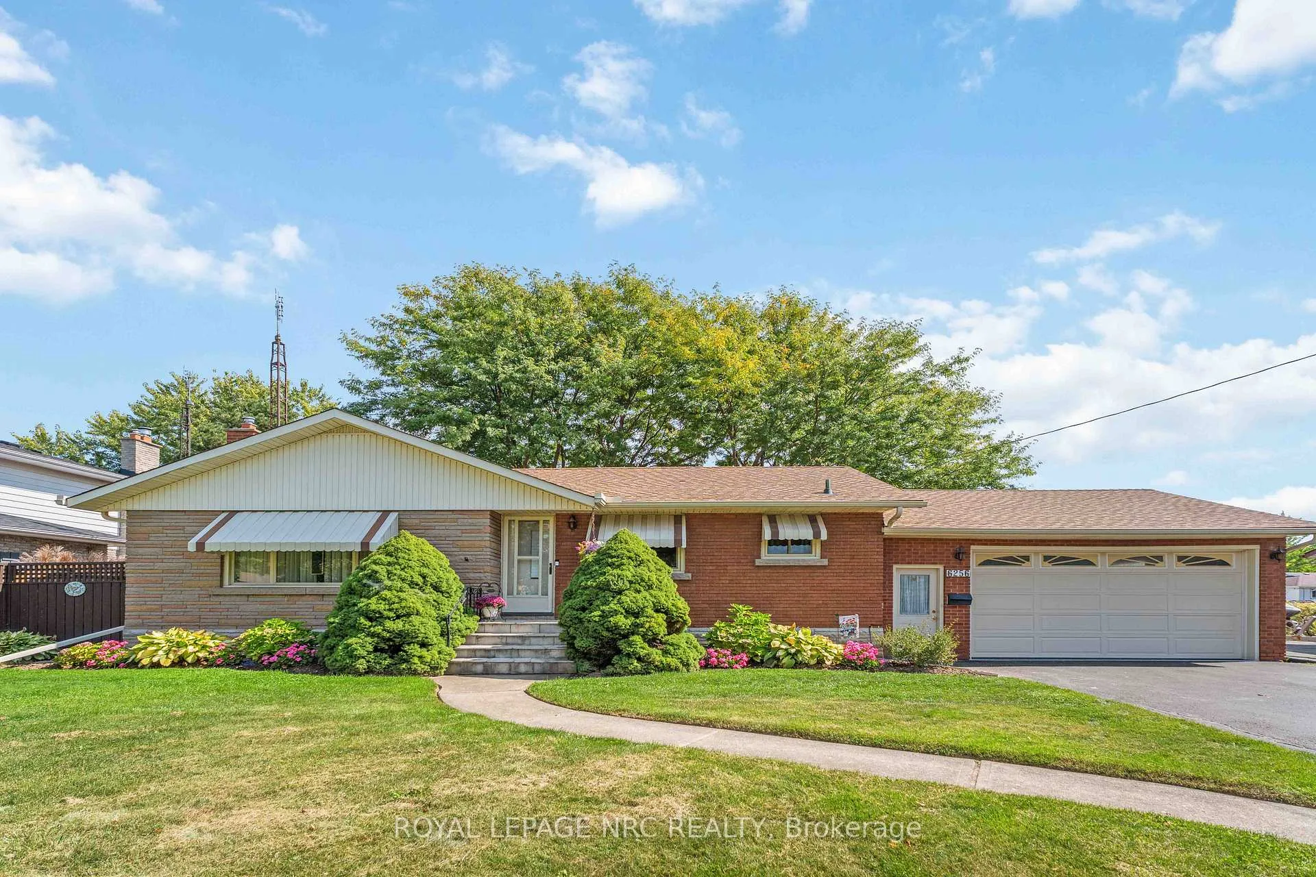 Photo 5 of 6256 Pitton Road, Niagara Falls, West Wood — HOMEH