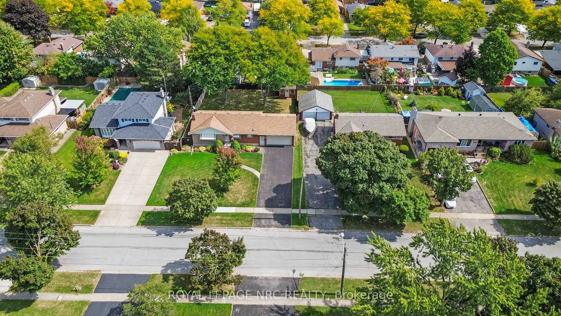 Photo 233 of 6256 Pitton Road, Niagara Falls, West Wood — HOMEH