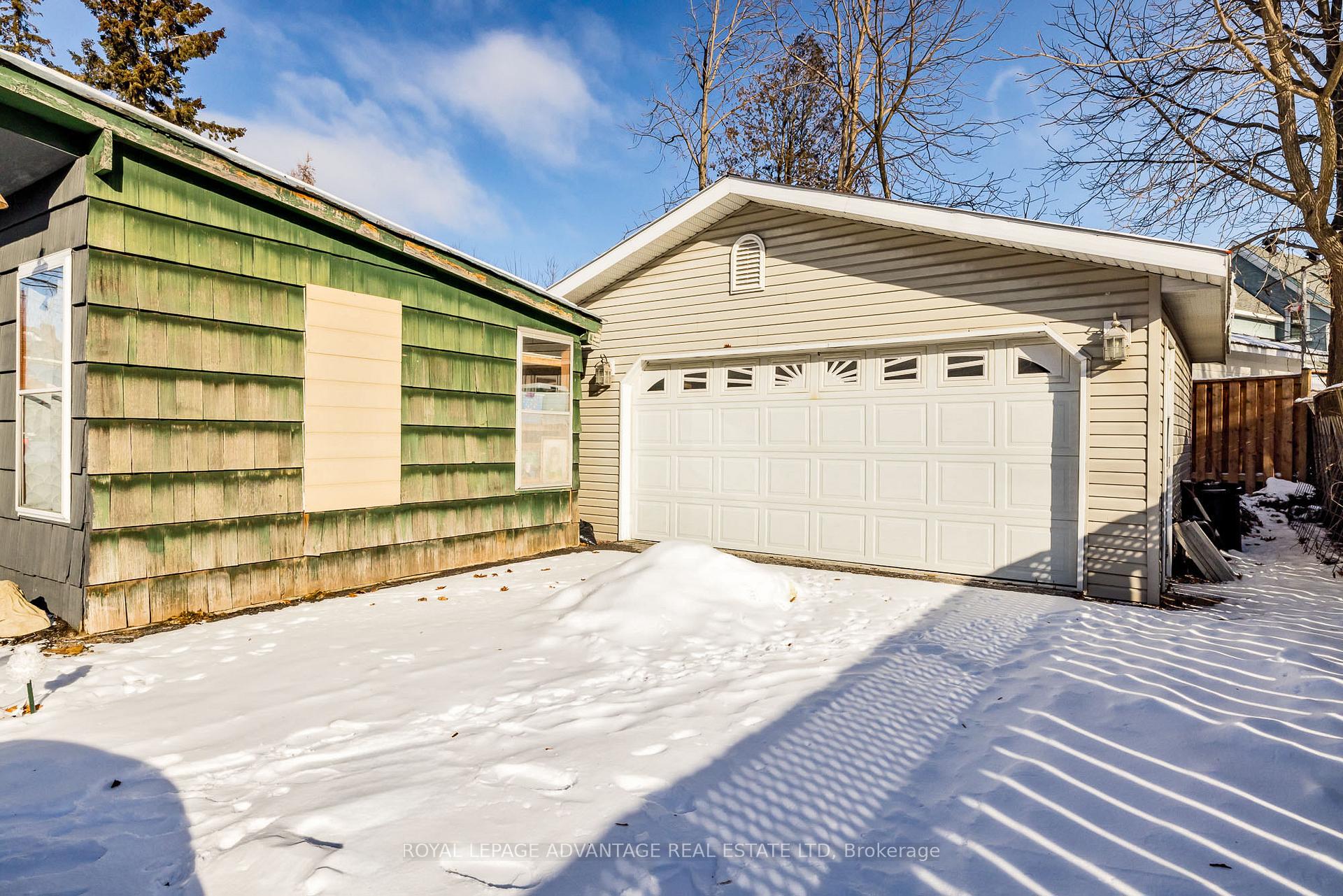 Photo 35 of 33 Kensington Avenue, Smiths Falls — HOMEH