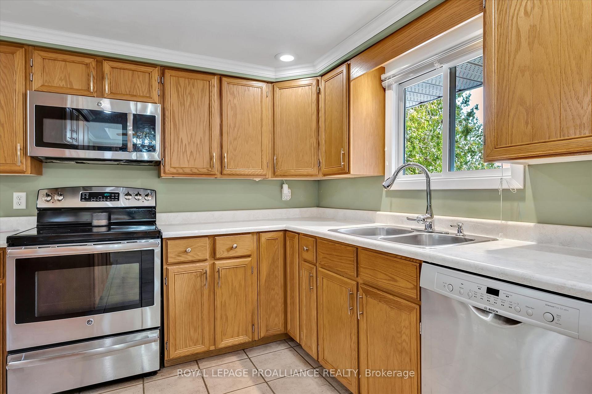Photo 9 of 1055 Primrose Lane, Selwyn — HOMEH